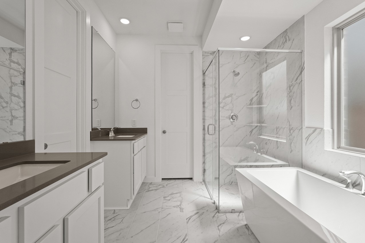 26416 East Skylight Brook Circle Property Photo 13