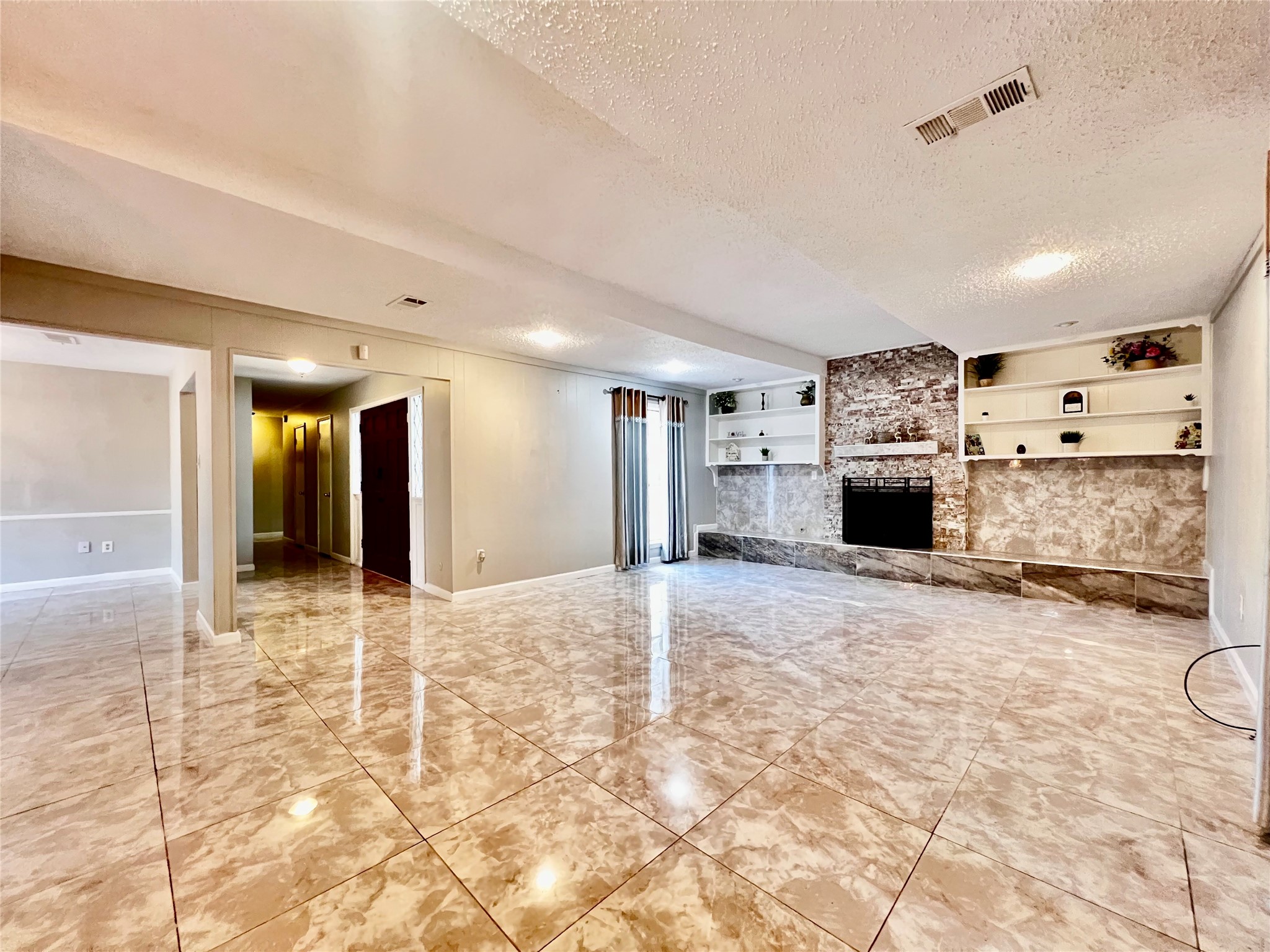 13819 Wickersham Lane Property Photo 8