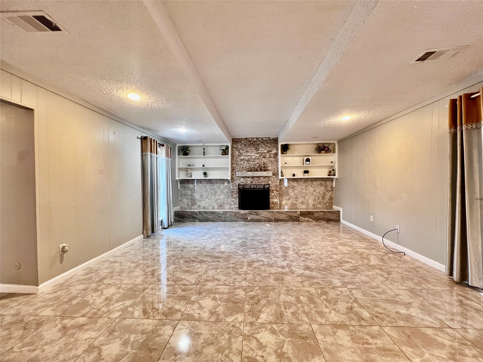 13819 Wickersham Lane Property Photo 9