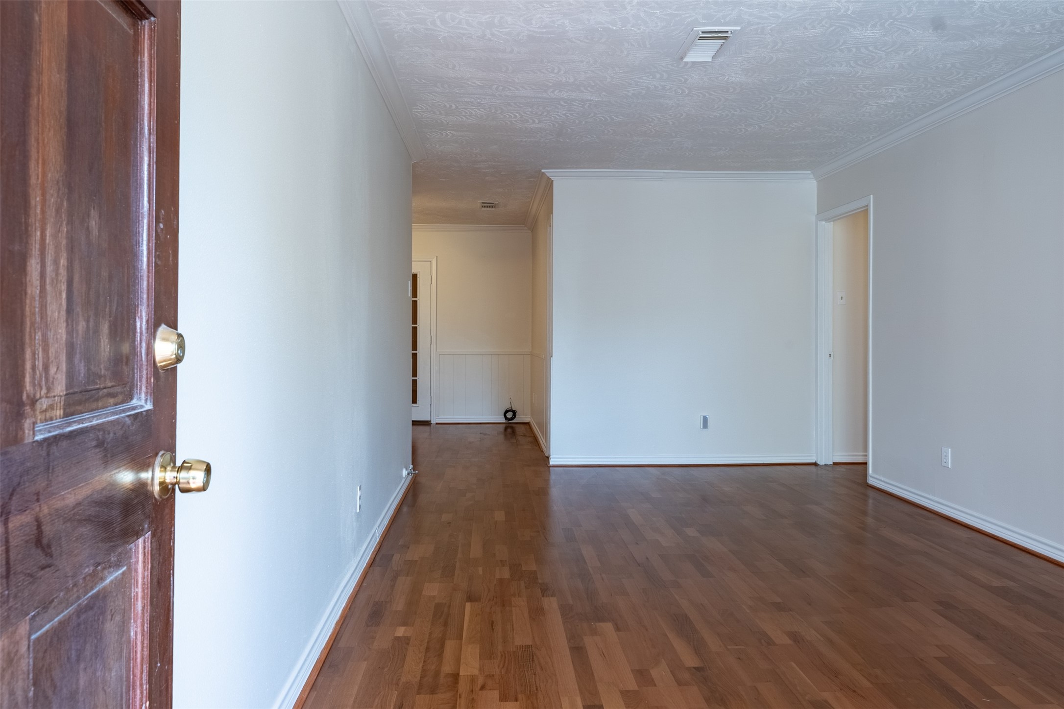 3930 Knottynold Ln Lane Property Photo 2