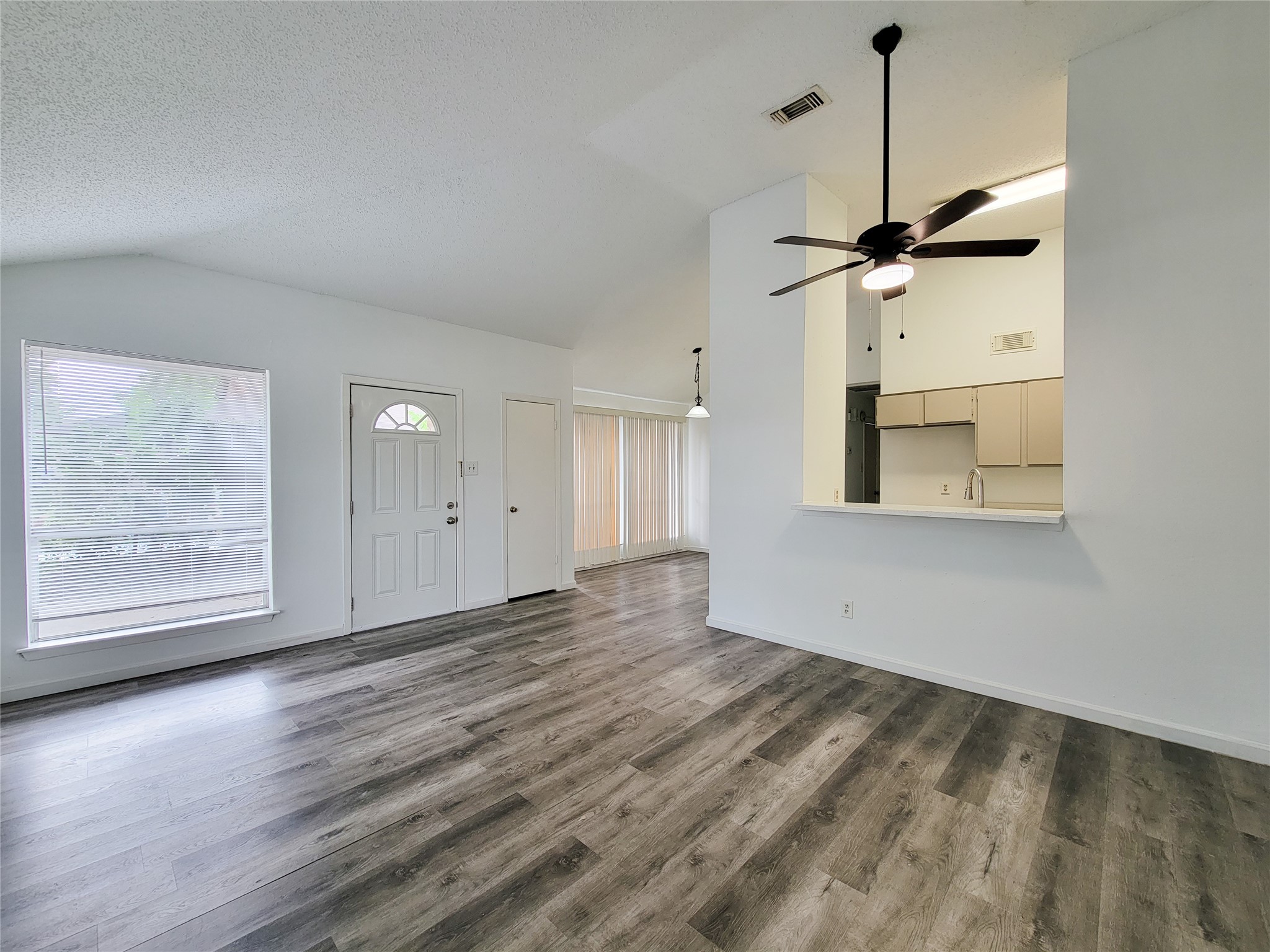 17008 Mercado Drive Property Photo 5