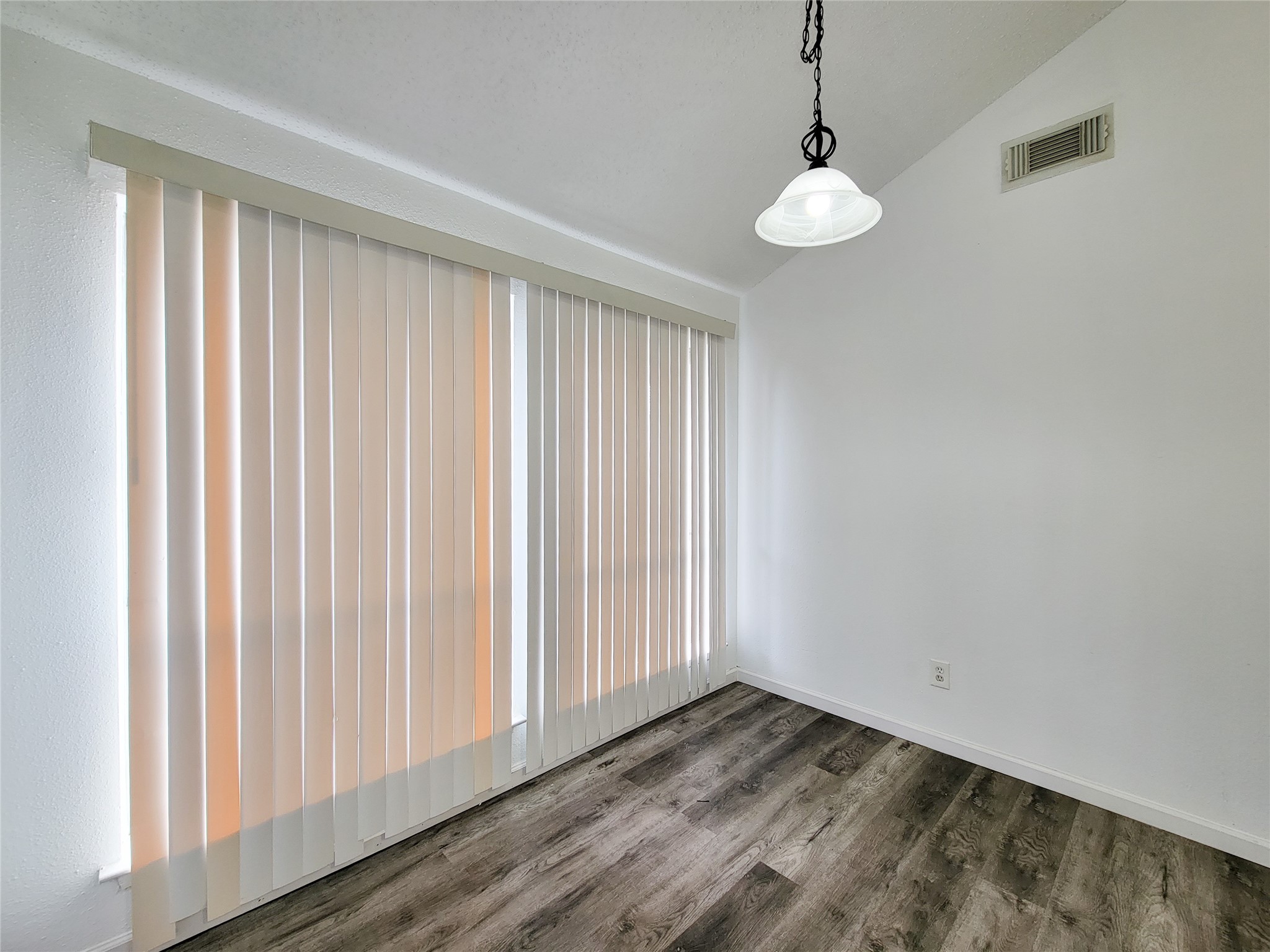17008 Mercado Drive Property Photo 16