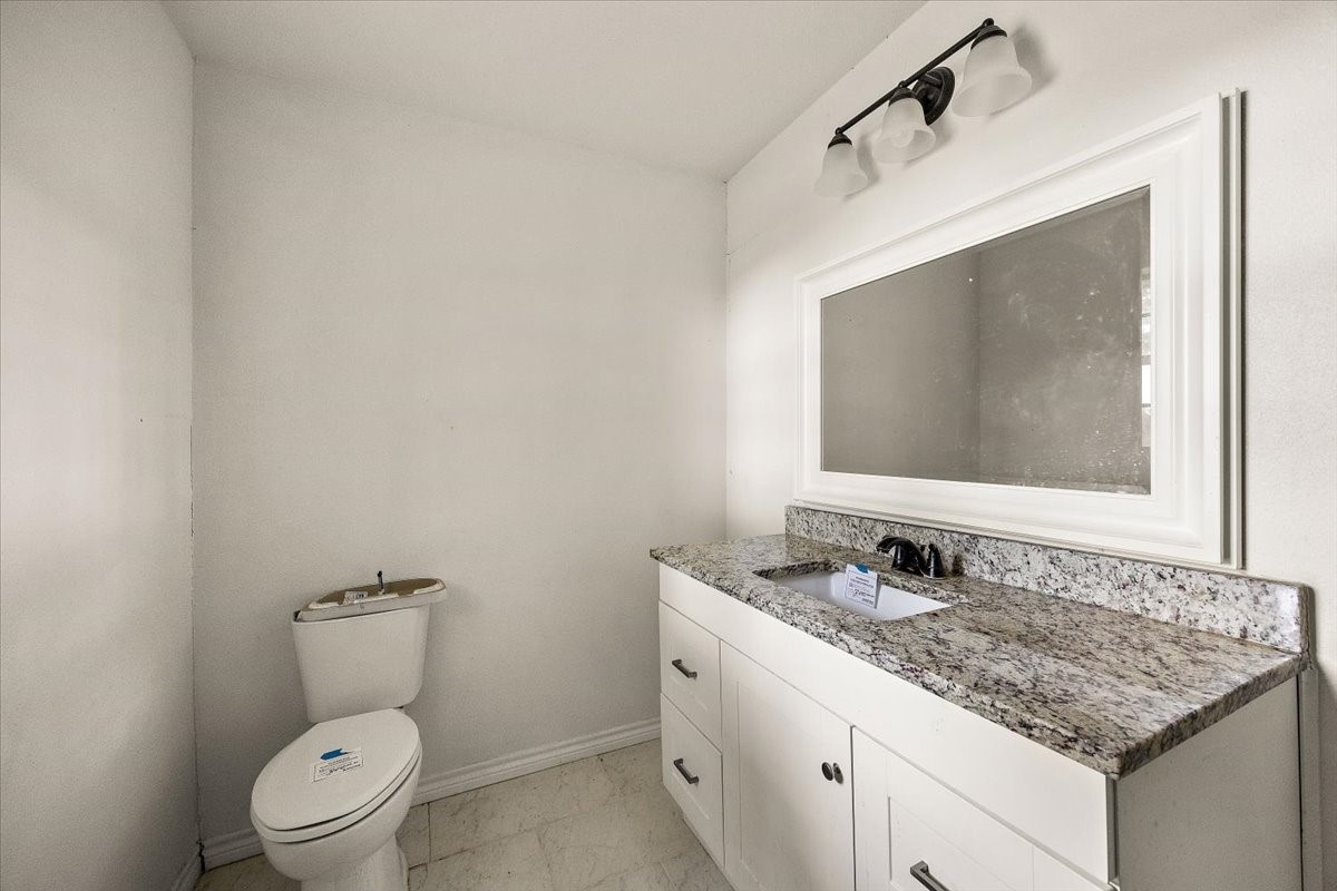122 Charles Street Property Photo 10