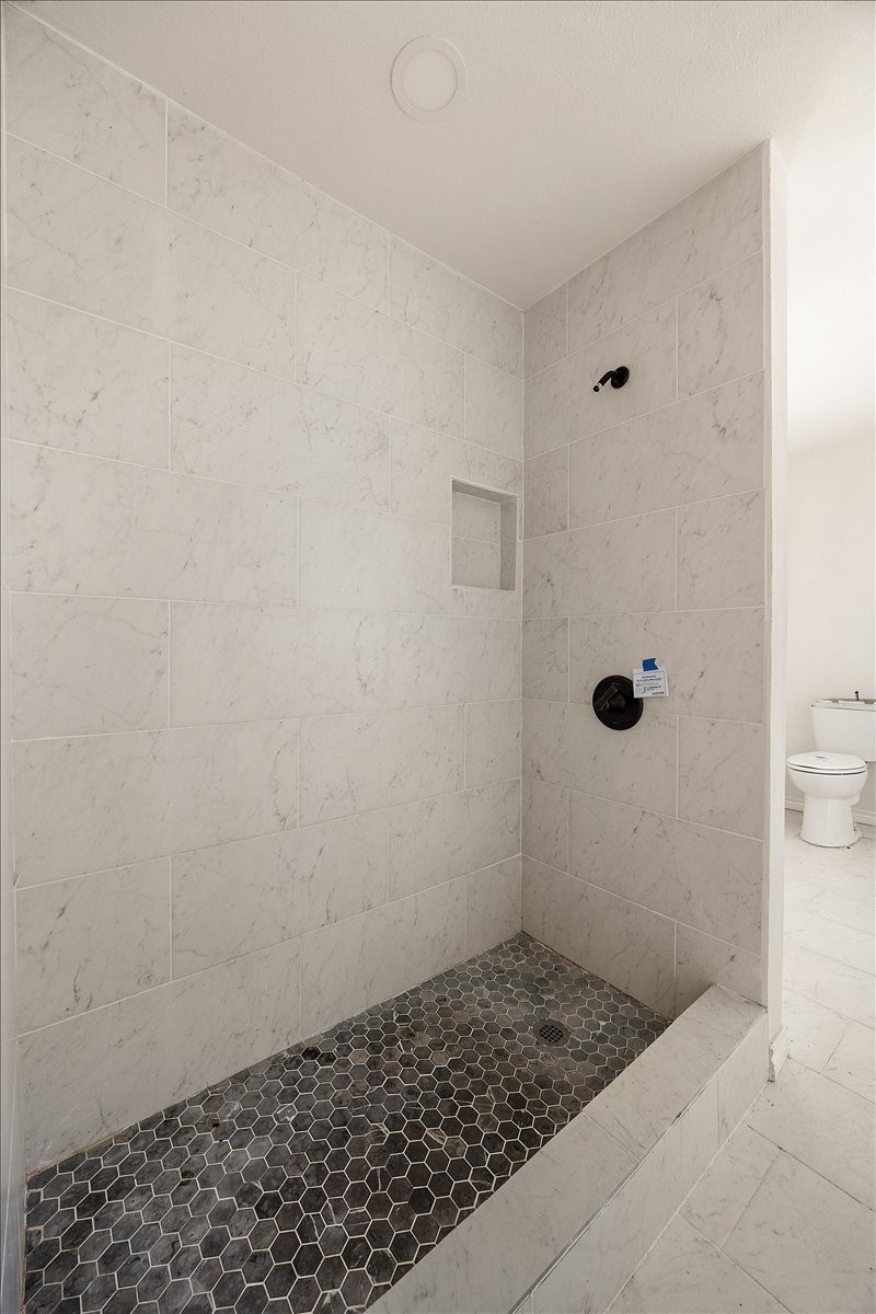 122 Charles Street Property Photo 11