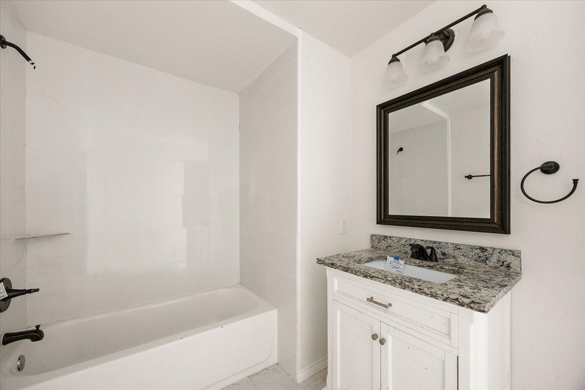 122 Charles Street Property Photo 14