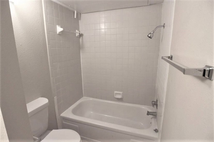 10100 S Gessner Road 215 Property Photo 4