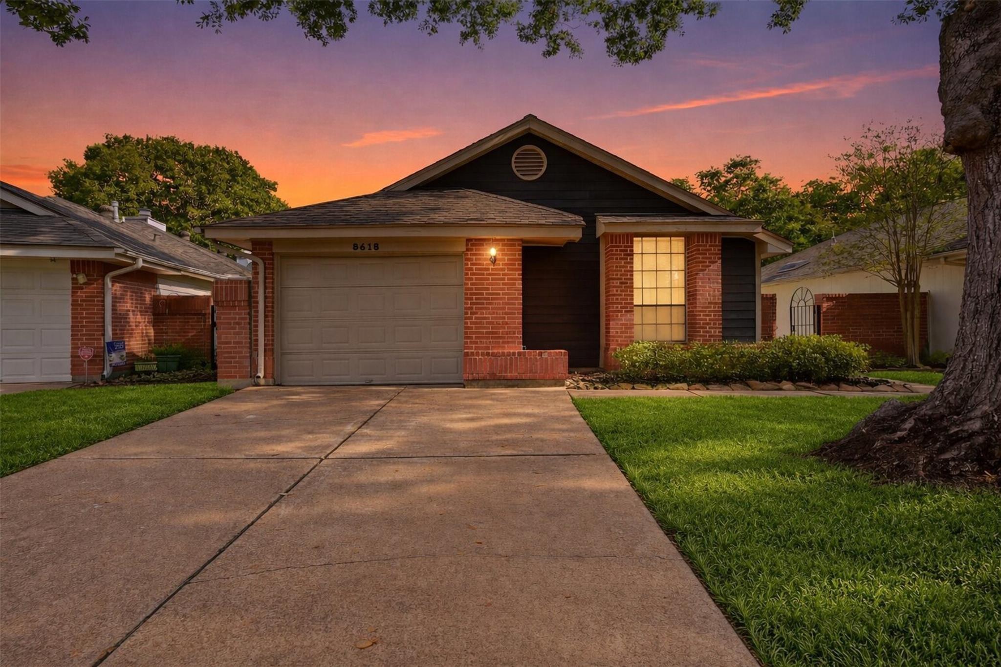 8518 Pool Creek Drive Property Photo 1