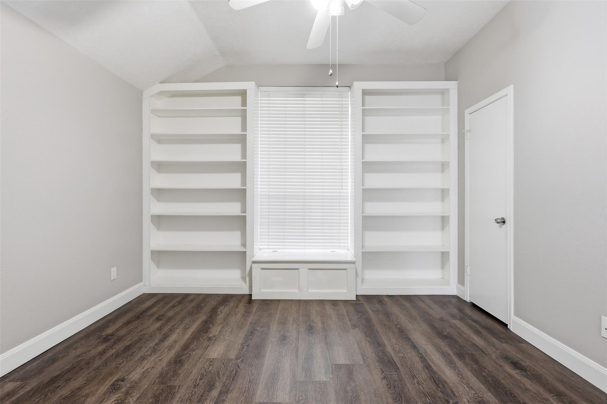 8518 Pool Creek Drive Property Photo 13