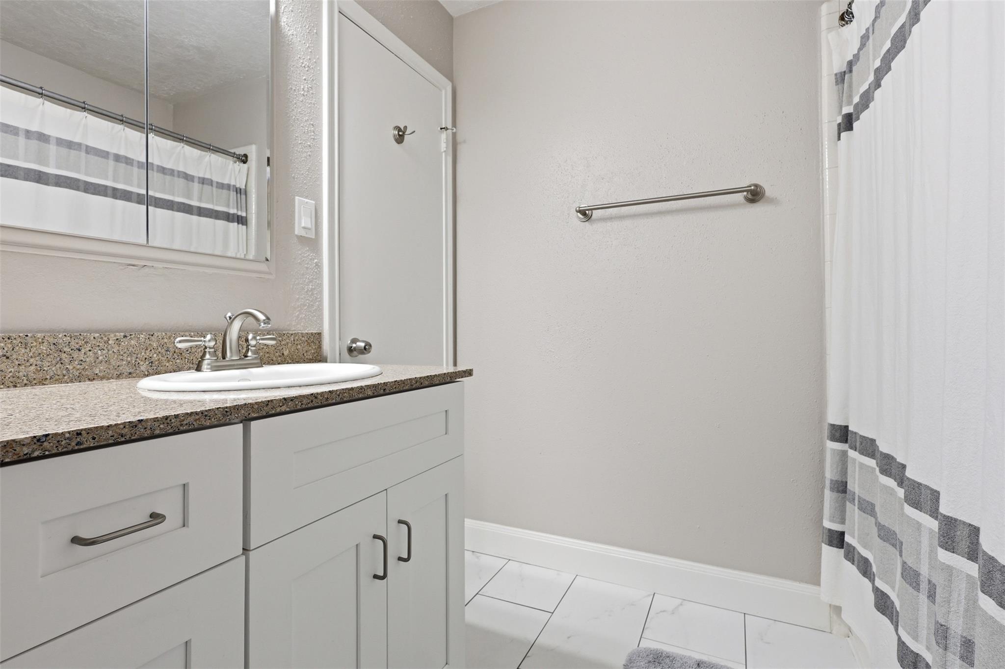 8518 Pool Creek Drive Property Photo 21