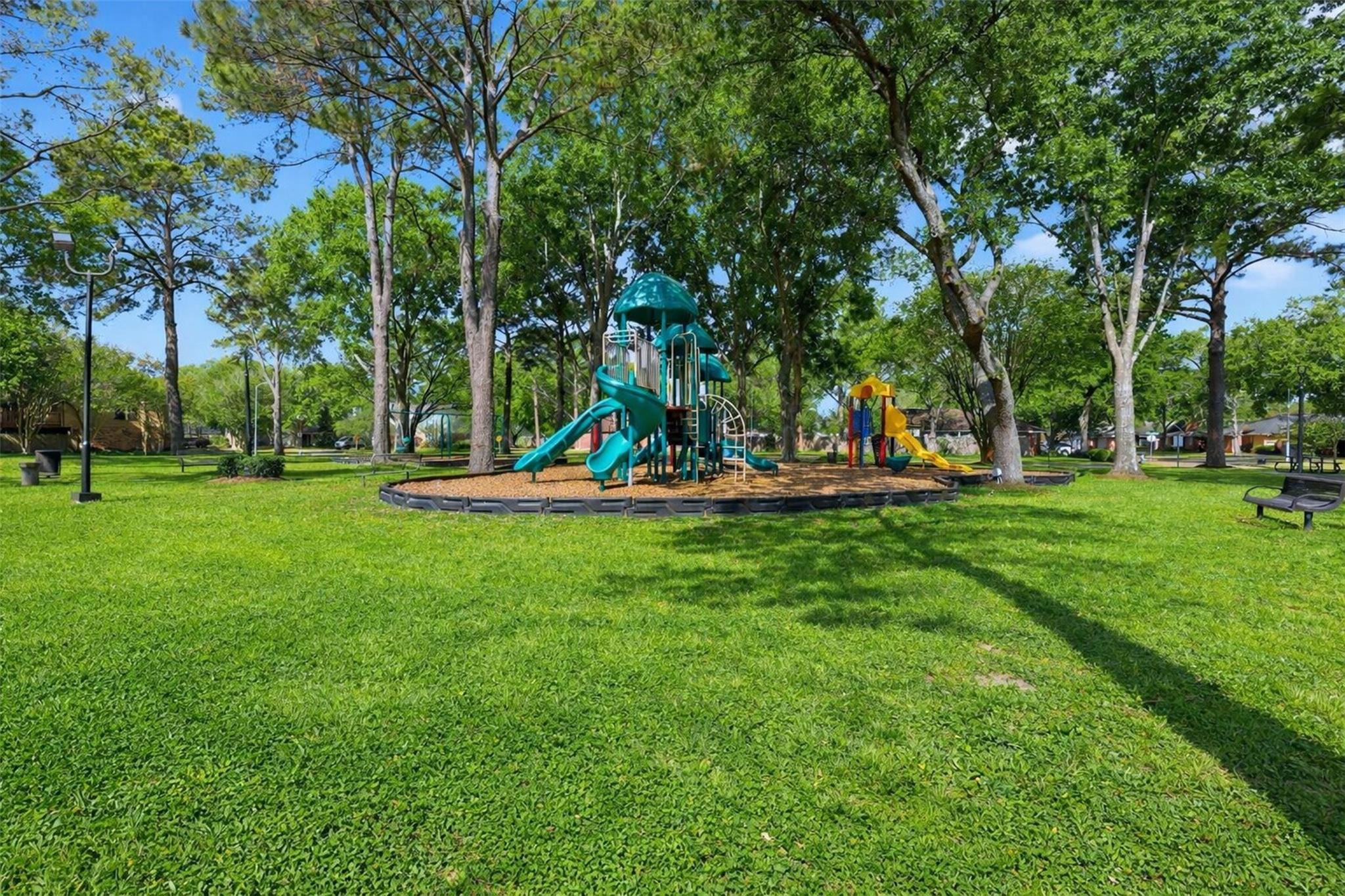 8518 Pool Creek Drive Property Photo 28