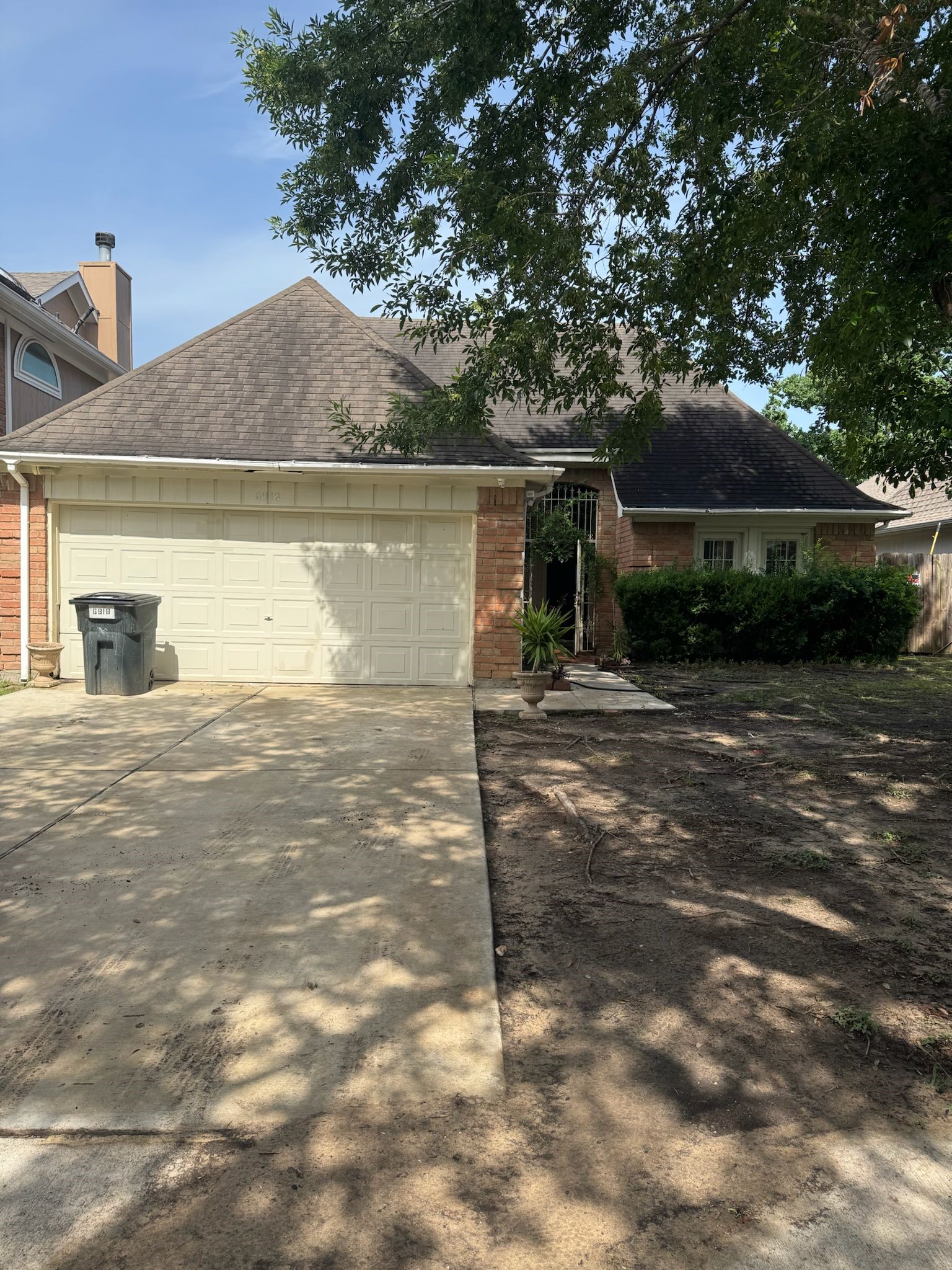 6918 Puerta Vista Lane Property Photo 1