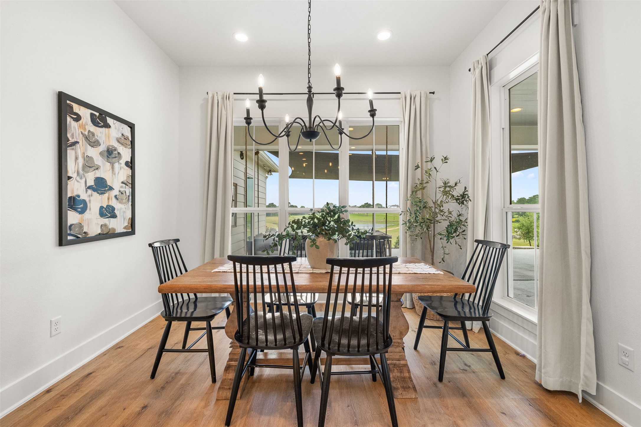 9075 Loop Road Property Photo 11
