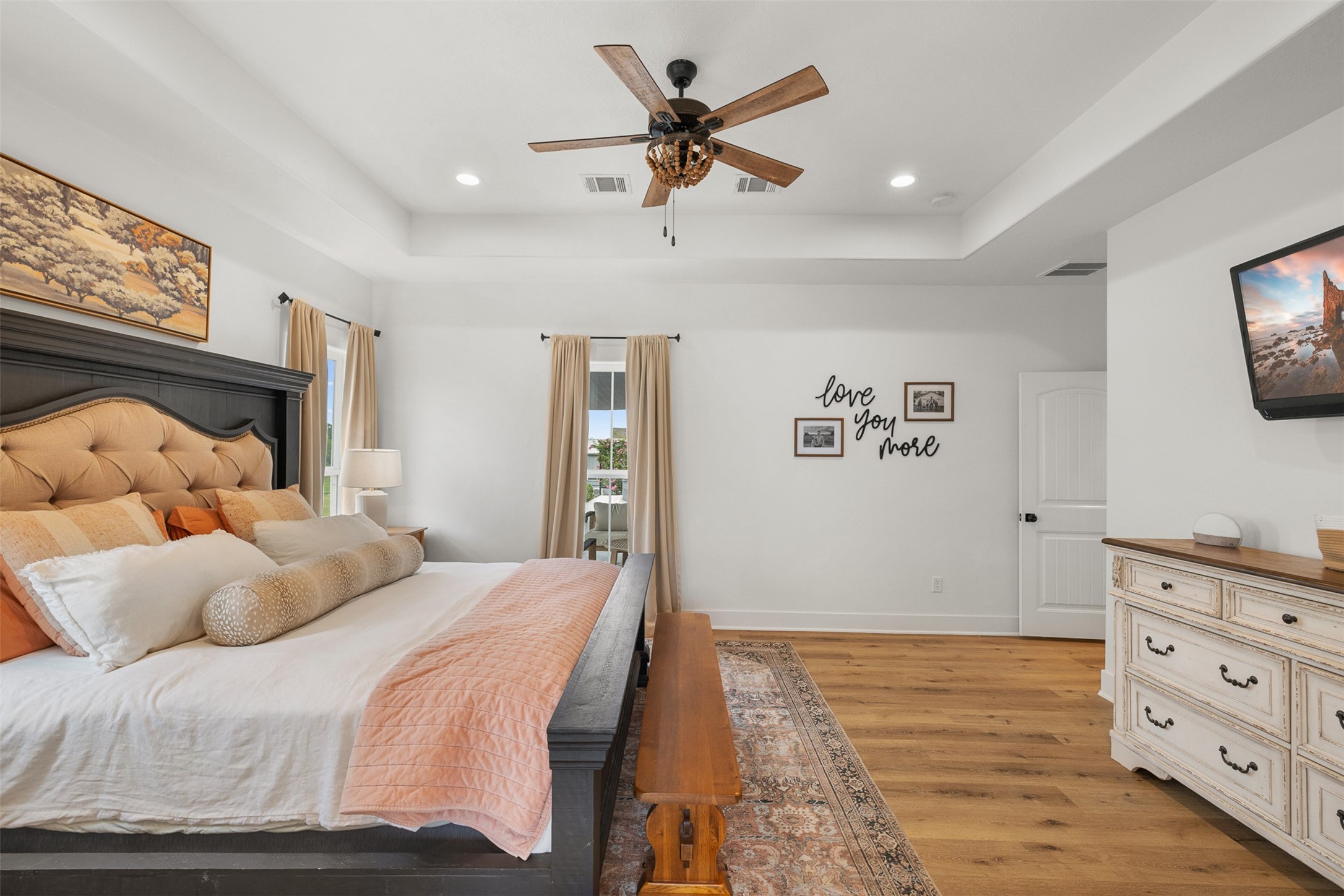 9075 Loop Road Property Photo 14