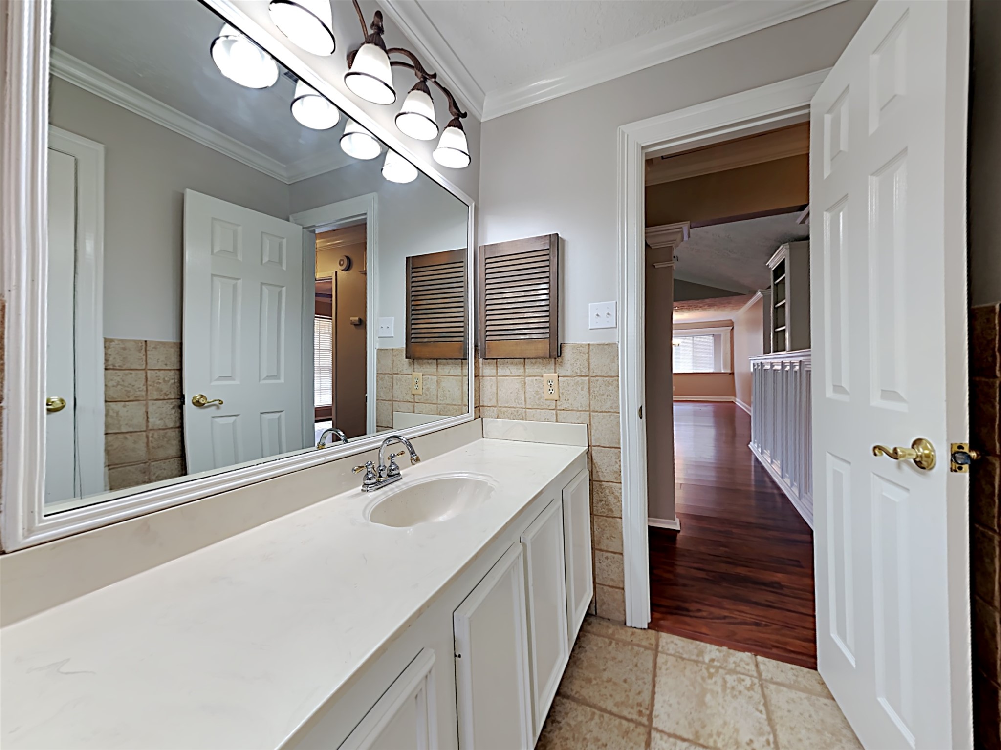 7311 El Cresta Drive Property Photo 10