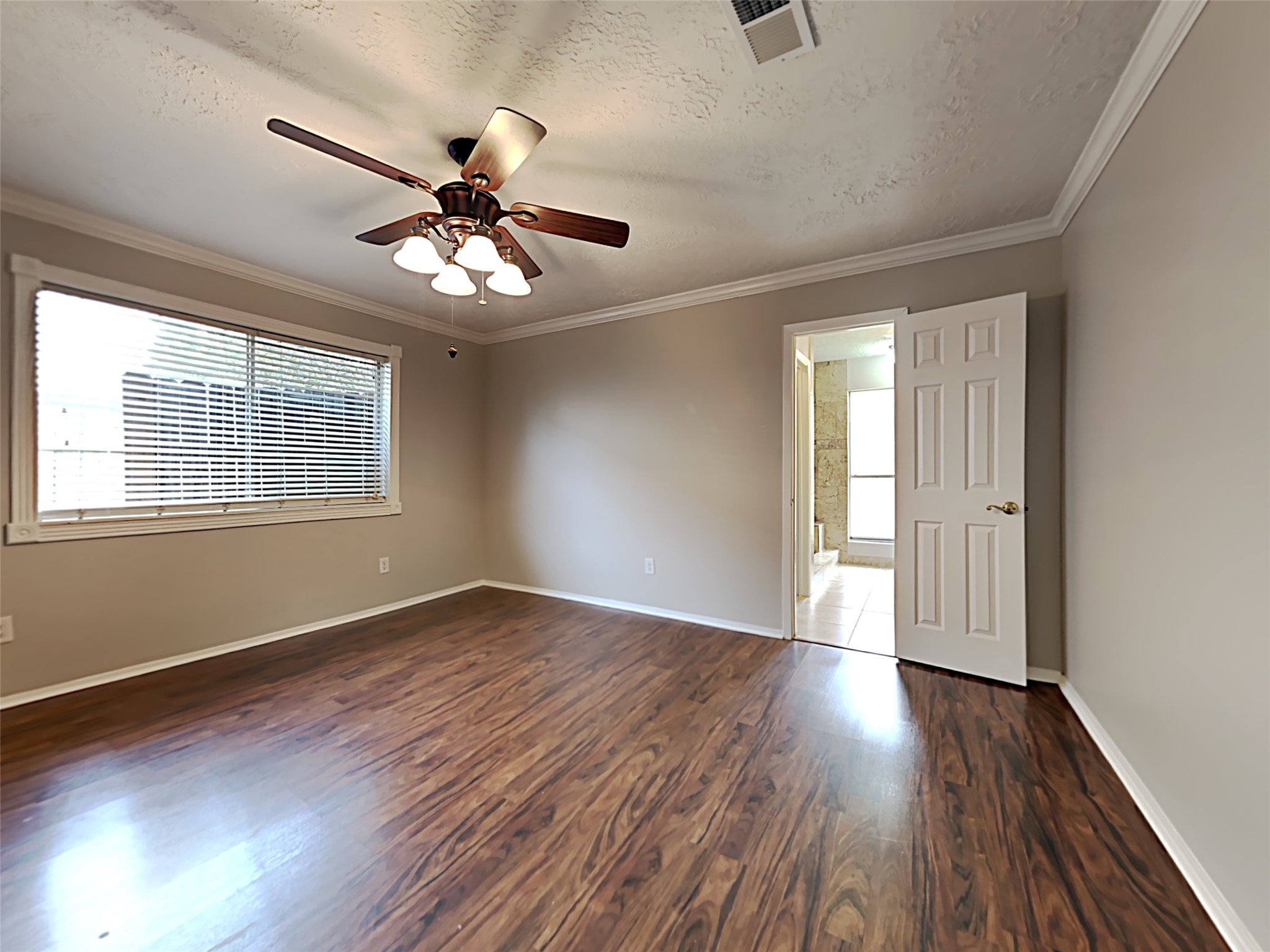 7311 El Cresta Drive Property Photo 11