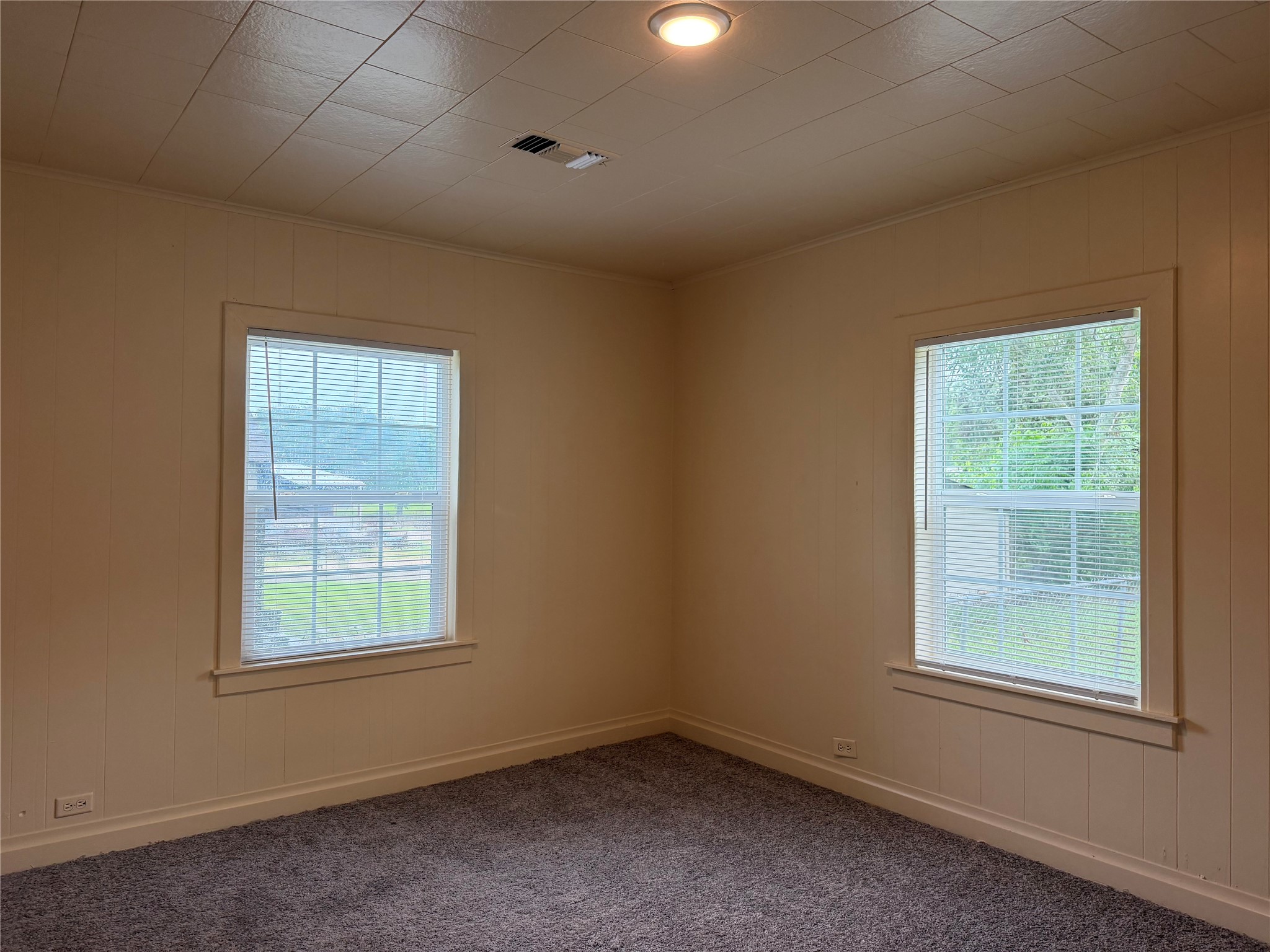 1106 S Jackson Street Property Photo 10
