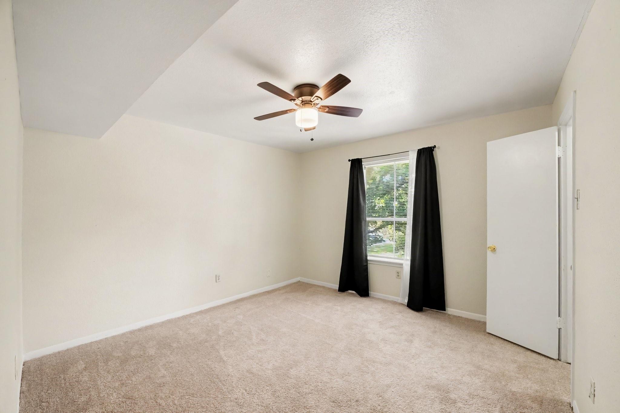 7575 Katy Freeway 84 Property Photo 14