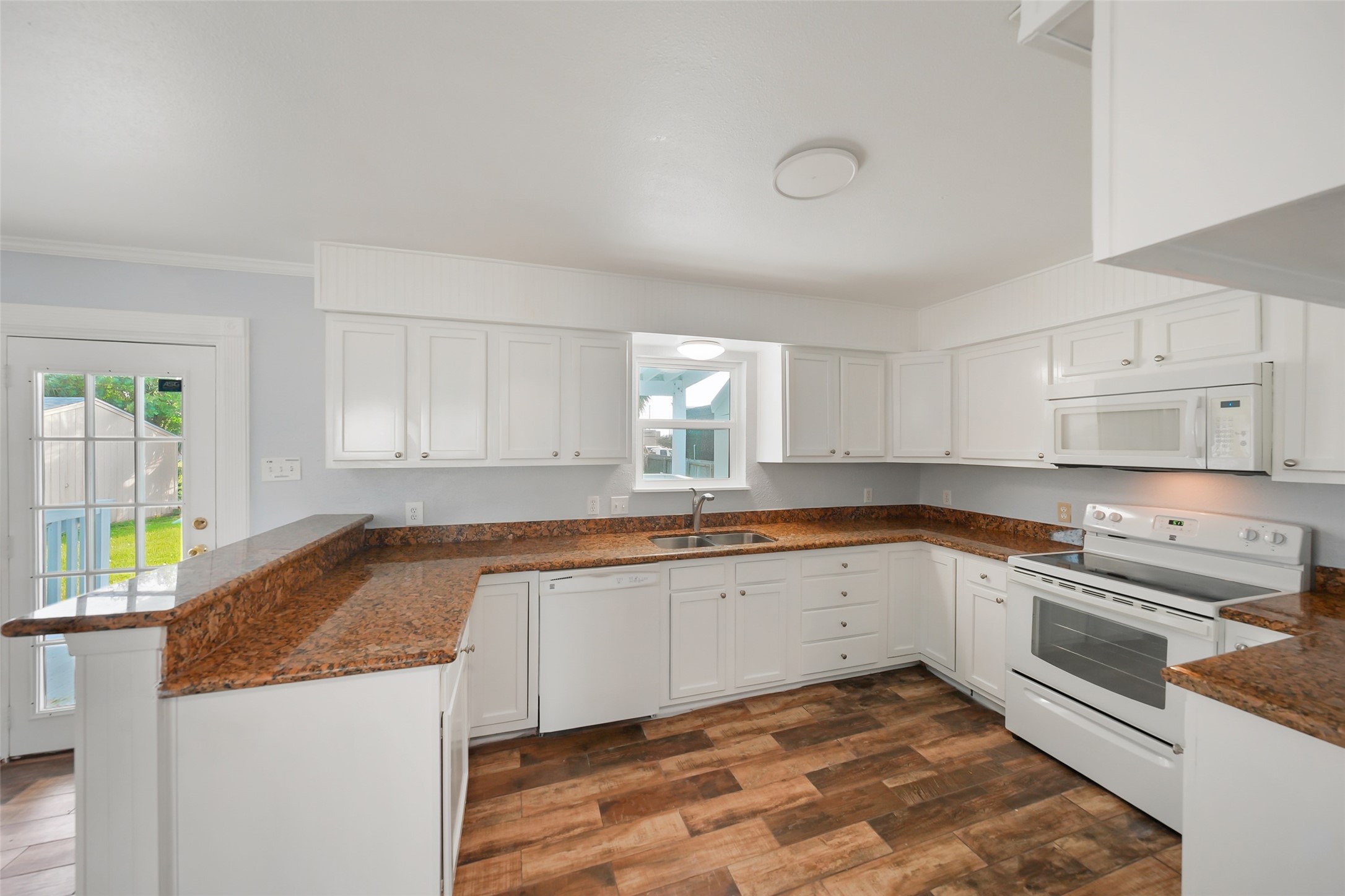 3613 83rd Street Property Photo 12