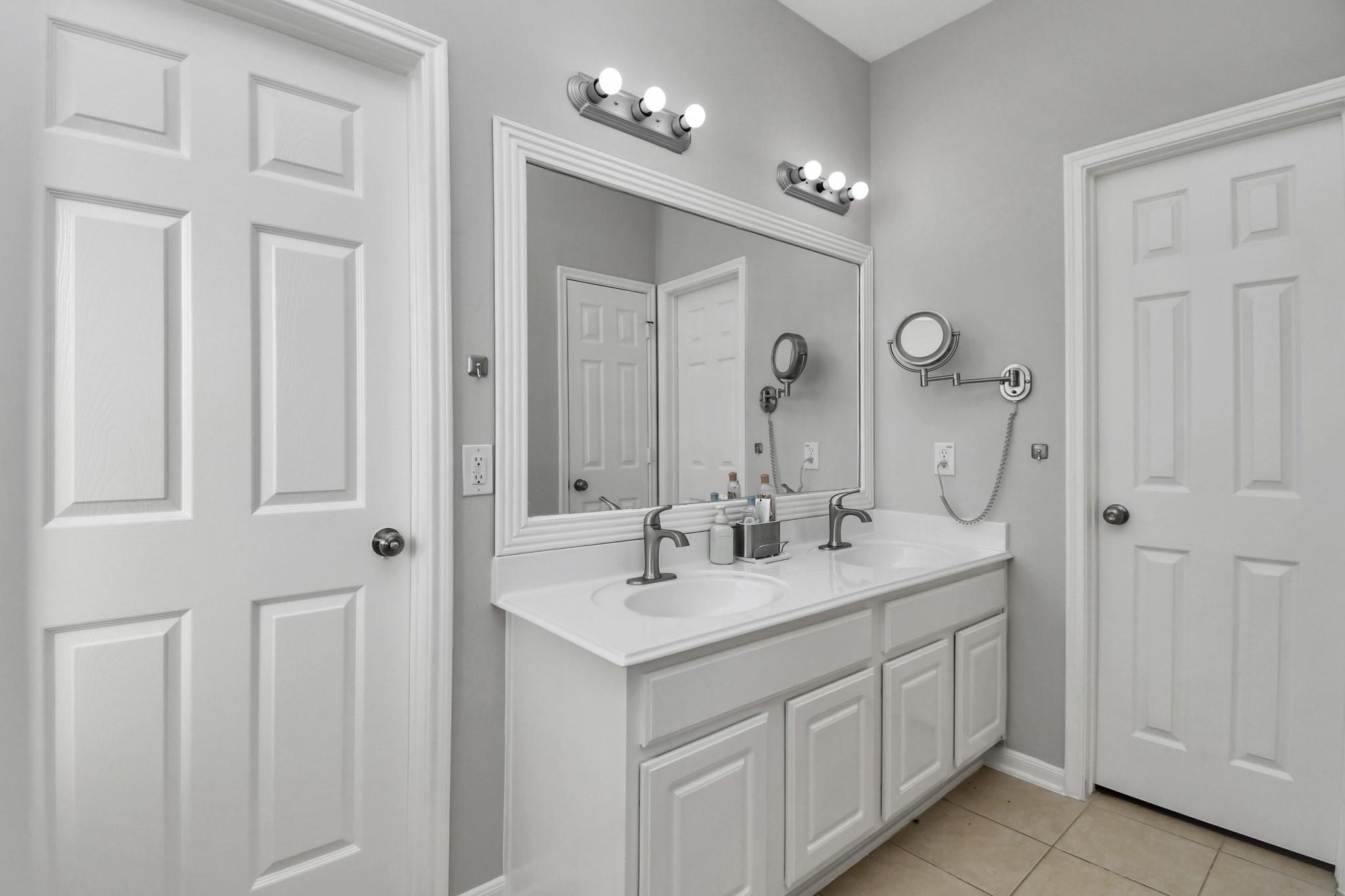 21527 Bedias Creek Drive Property Photo 11