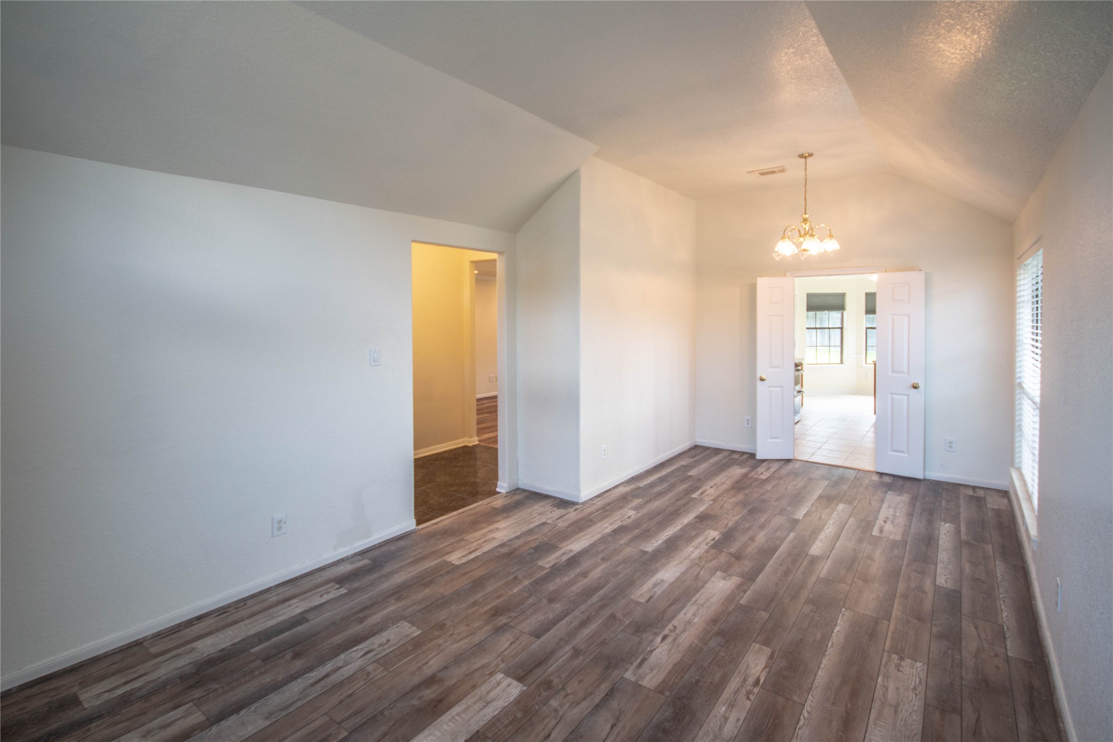 1208 Parkwest Street Property Photo 4