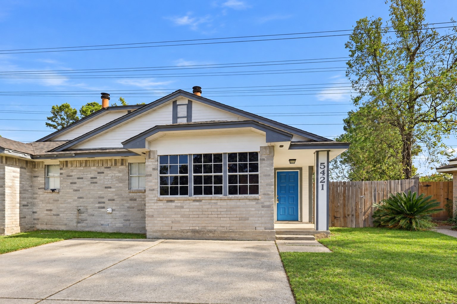 5421 Diane Court Property Photo 1
