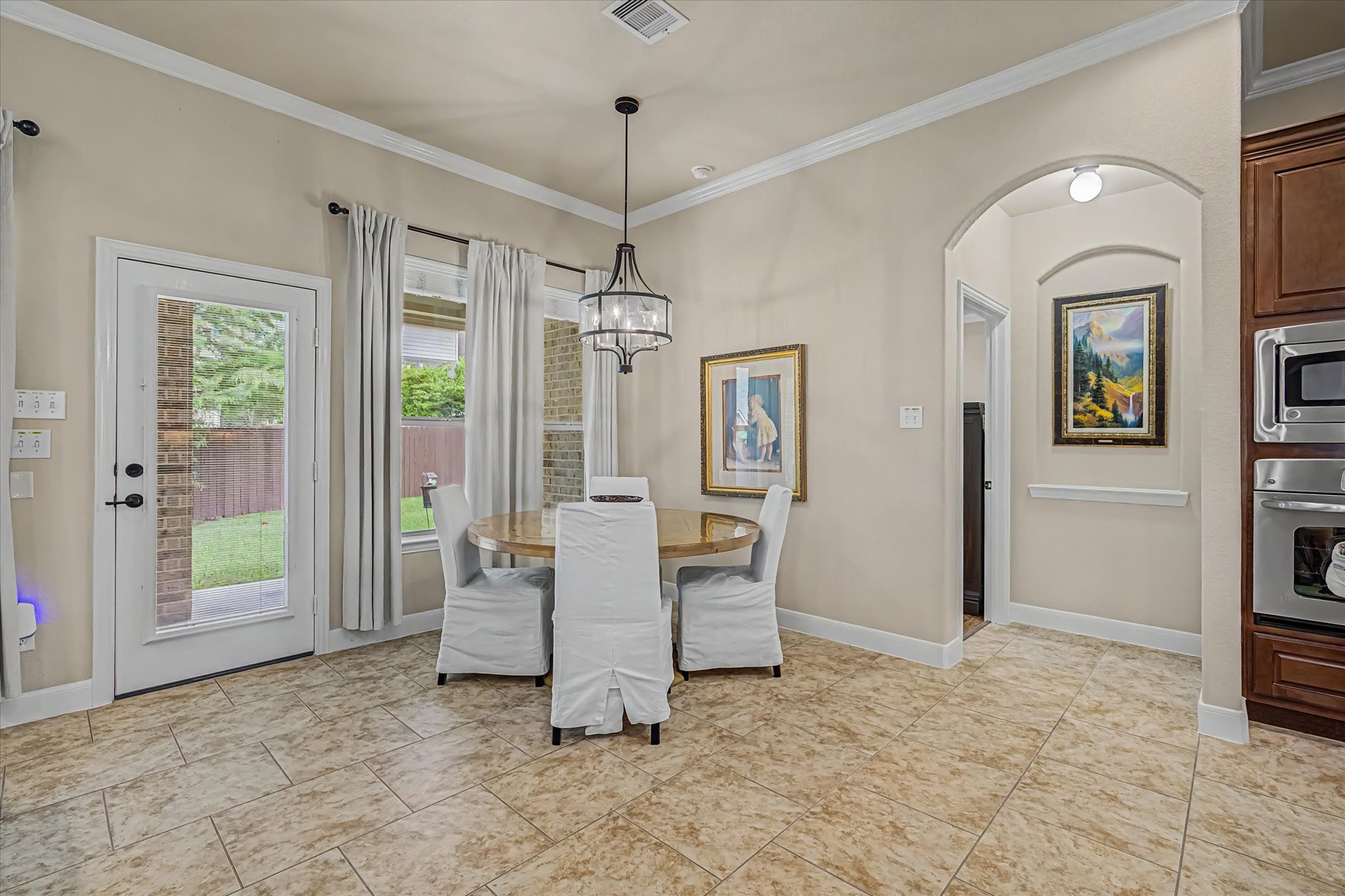 102 N Victoriana Circle Property Photo 13