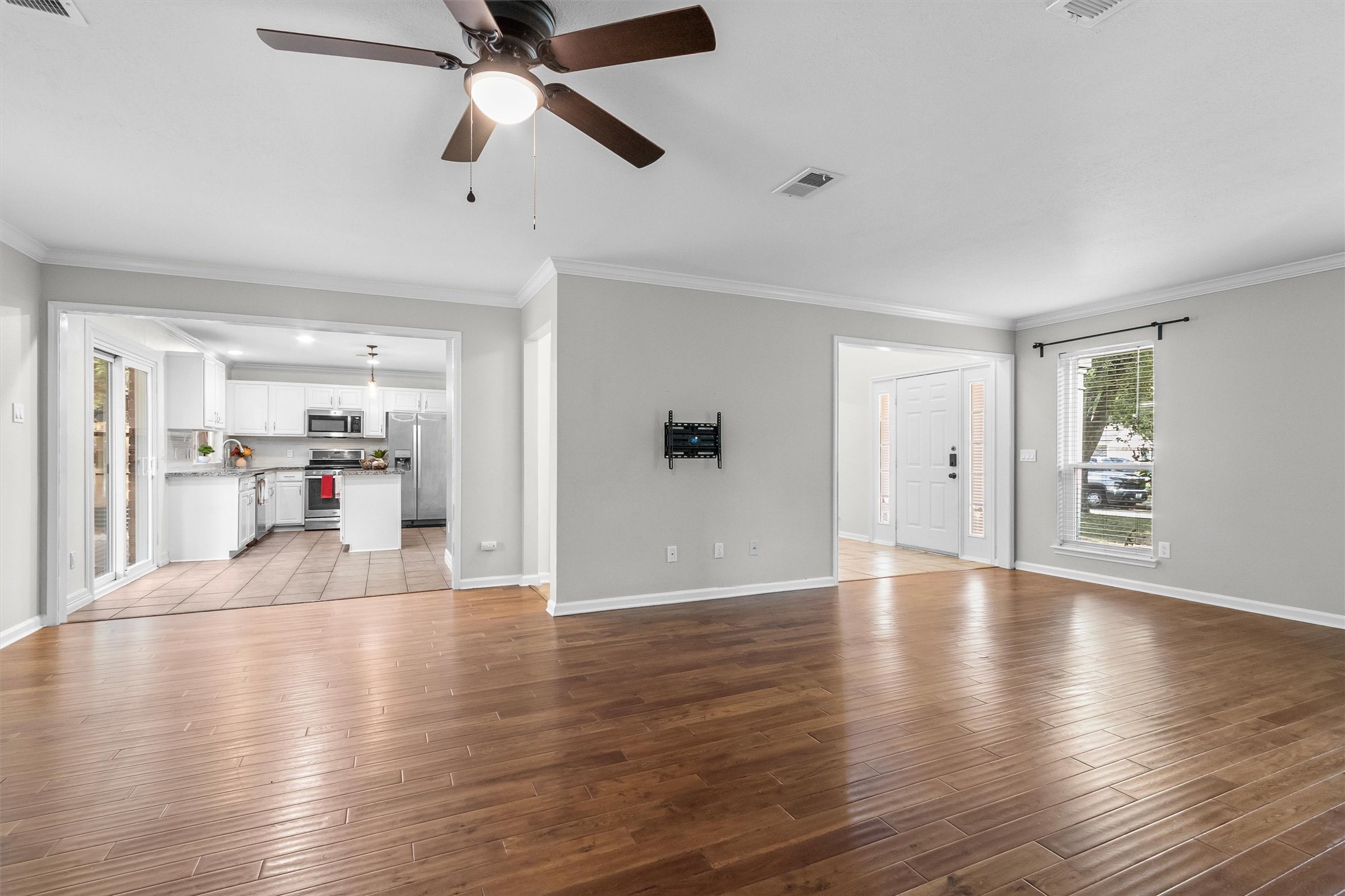2 Summithill Place Property Photo 6