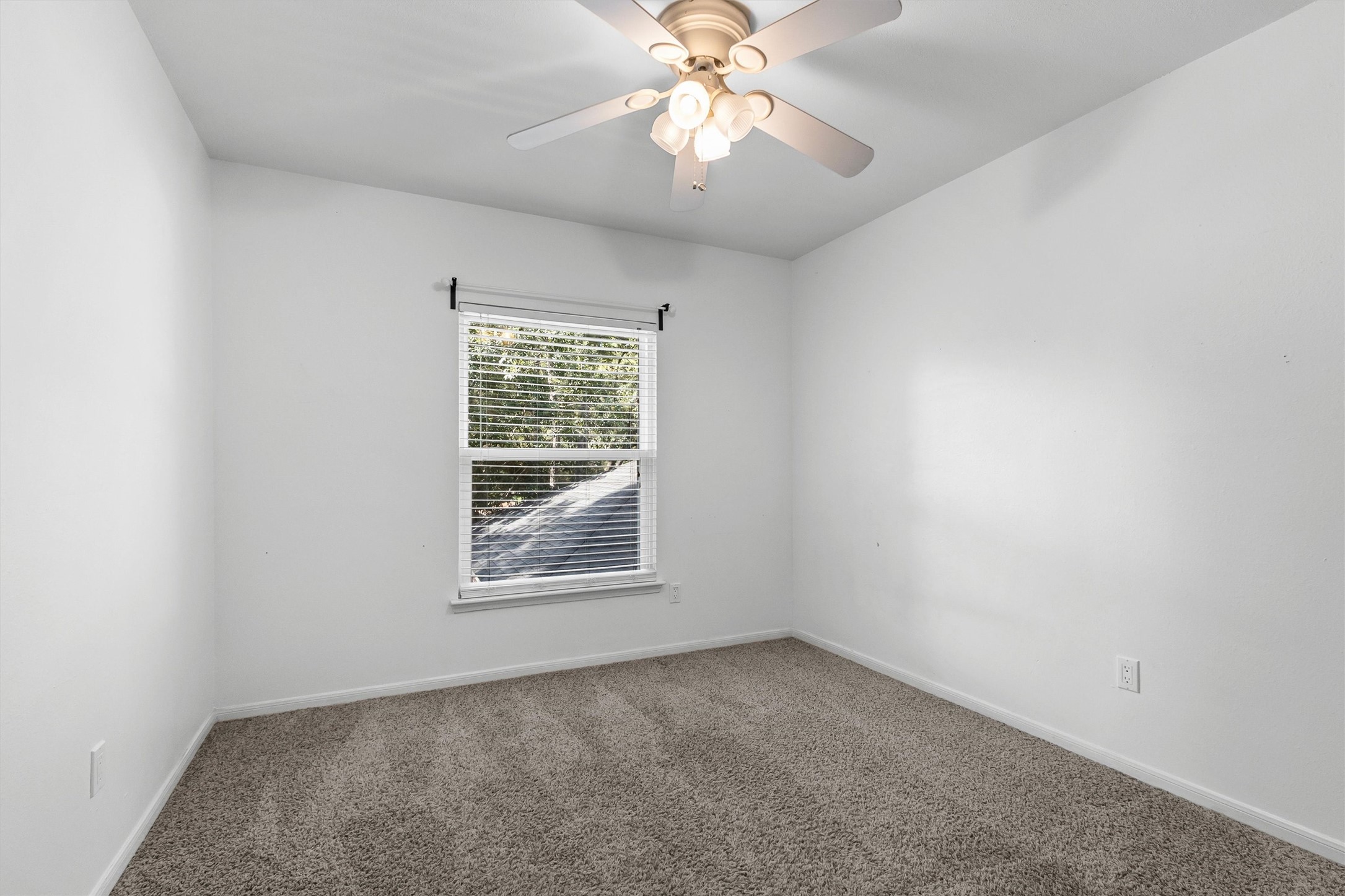 2 Summithill Place Property Photo 21