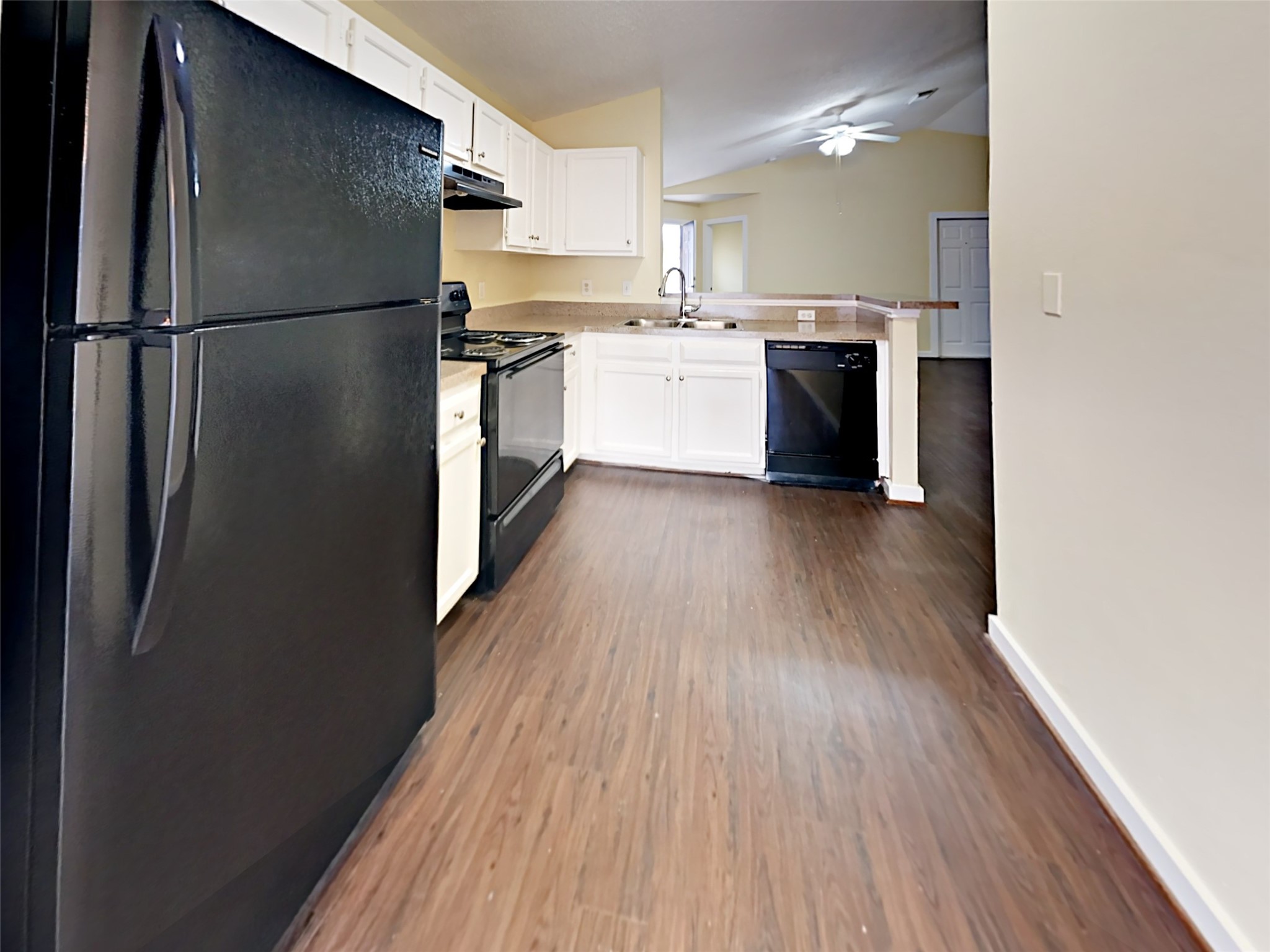 3247 Jorns Street Property Photo 5
