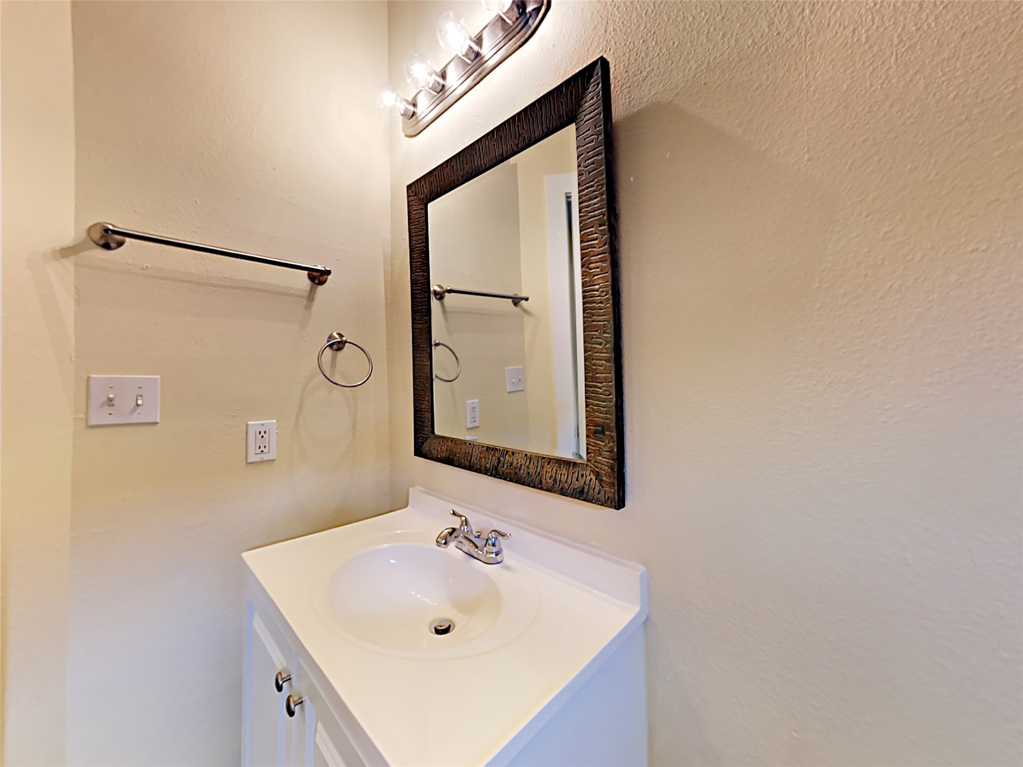 3247 Jorns Street Property Photo 15