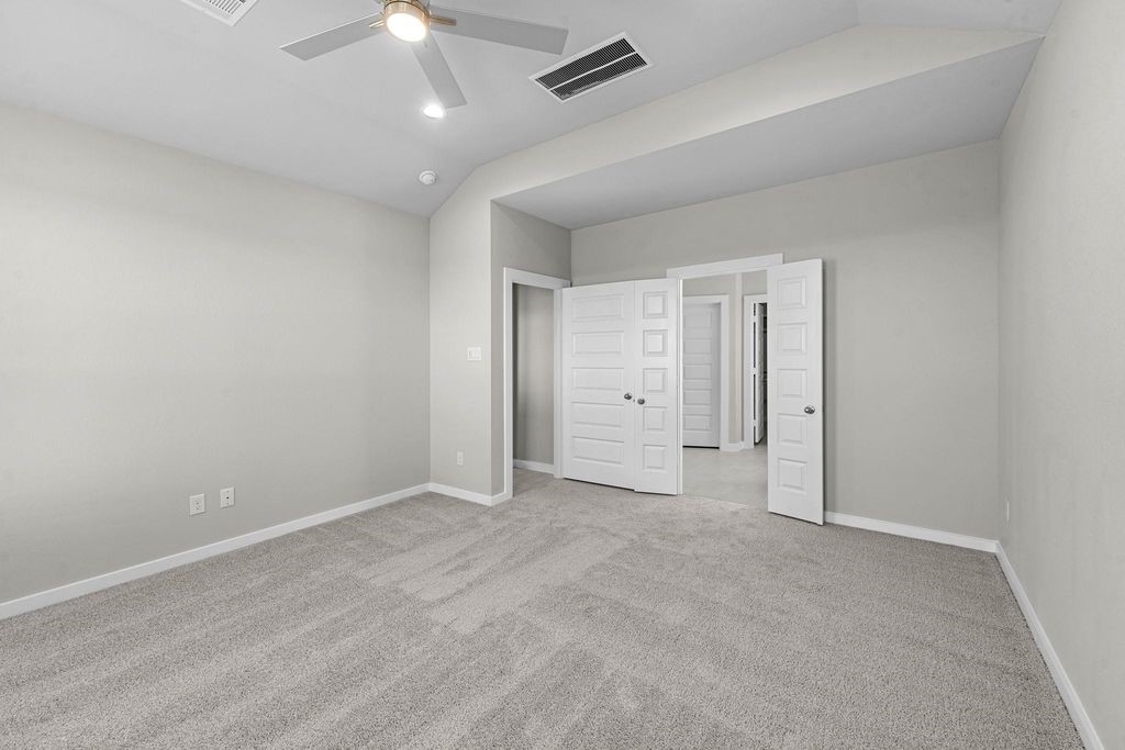 21719 Cisco Point Lane Property Photo 4