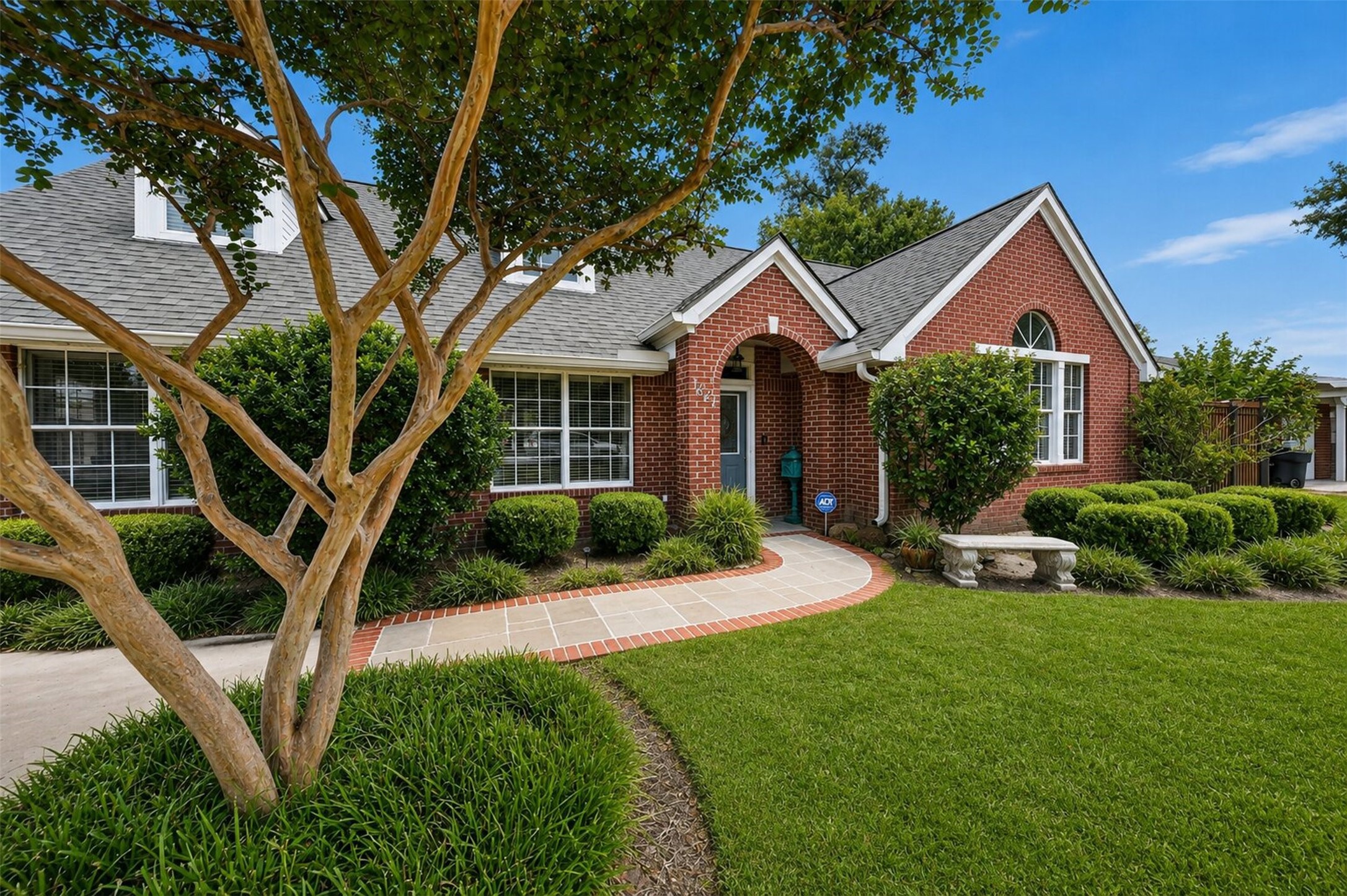 3622 Morningview Drive Property Photo 1