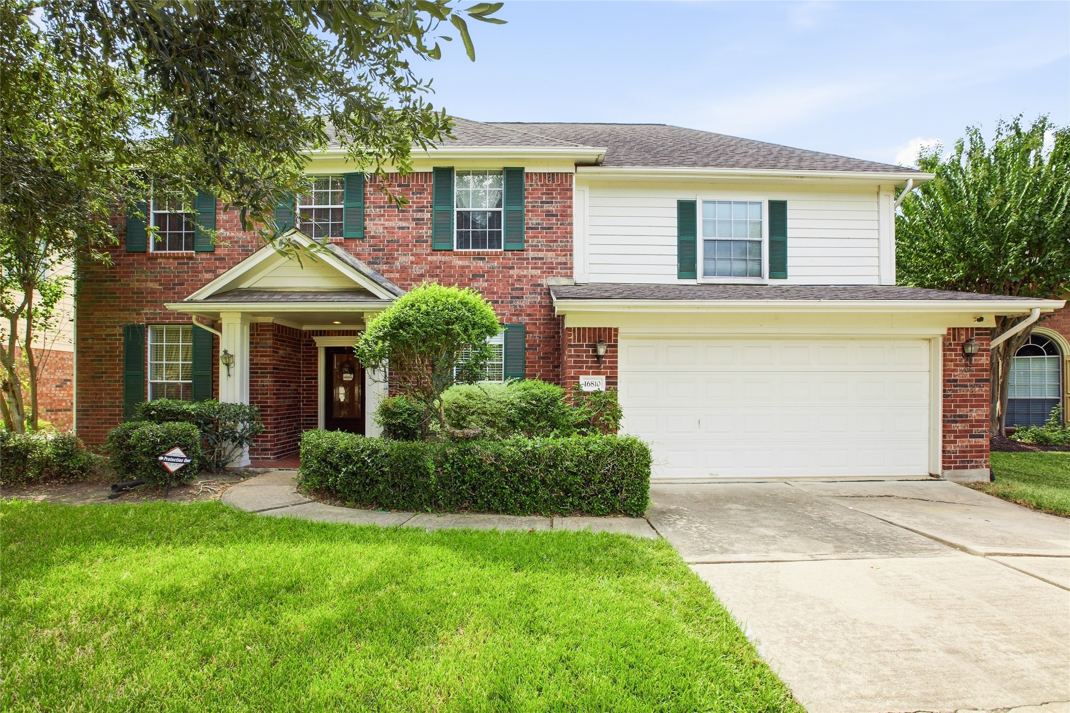 16810 Benwick Drive Property Photo 4