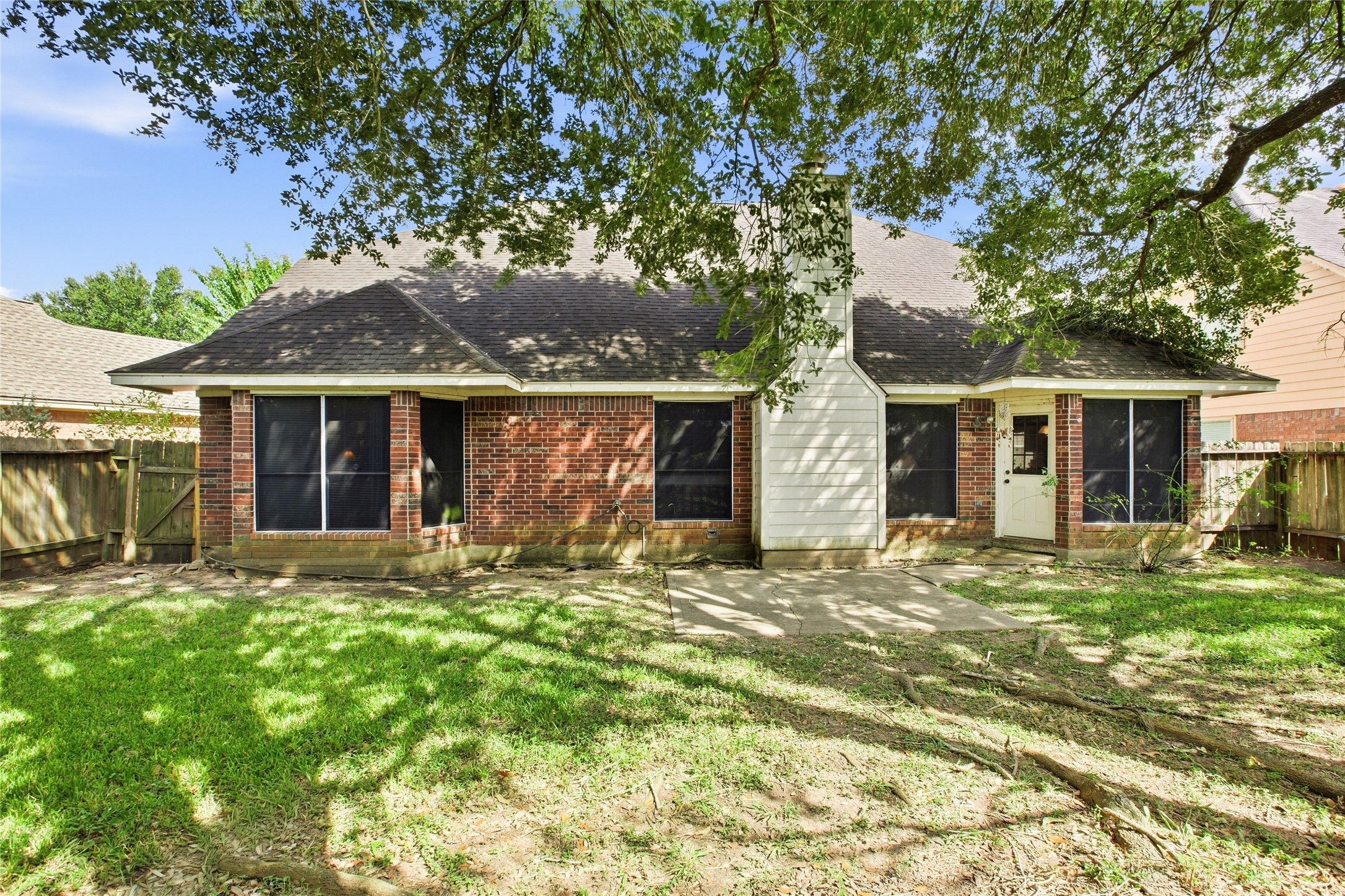 16810 Benwick Drive Property Photo 8