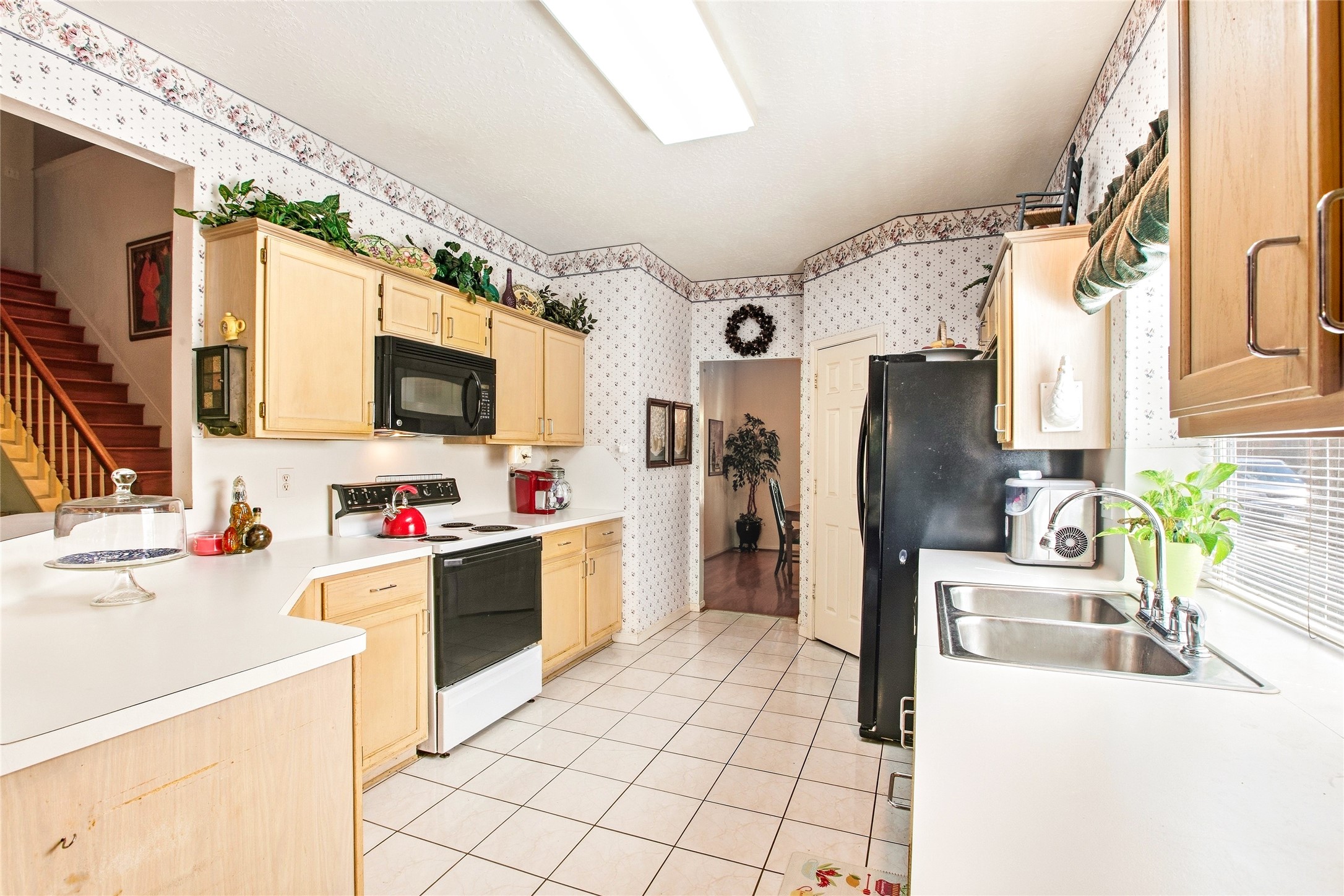 16810 Benwick Drive Property Photo 16