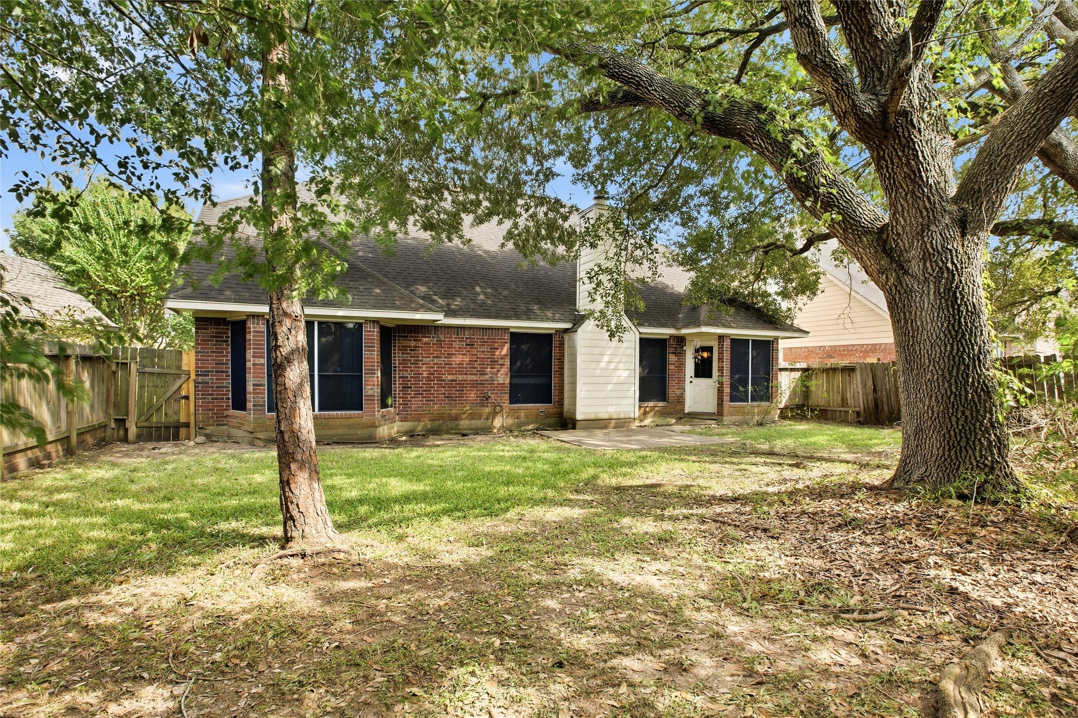16810 Benwick Drive Property Photo 37