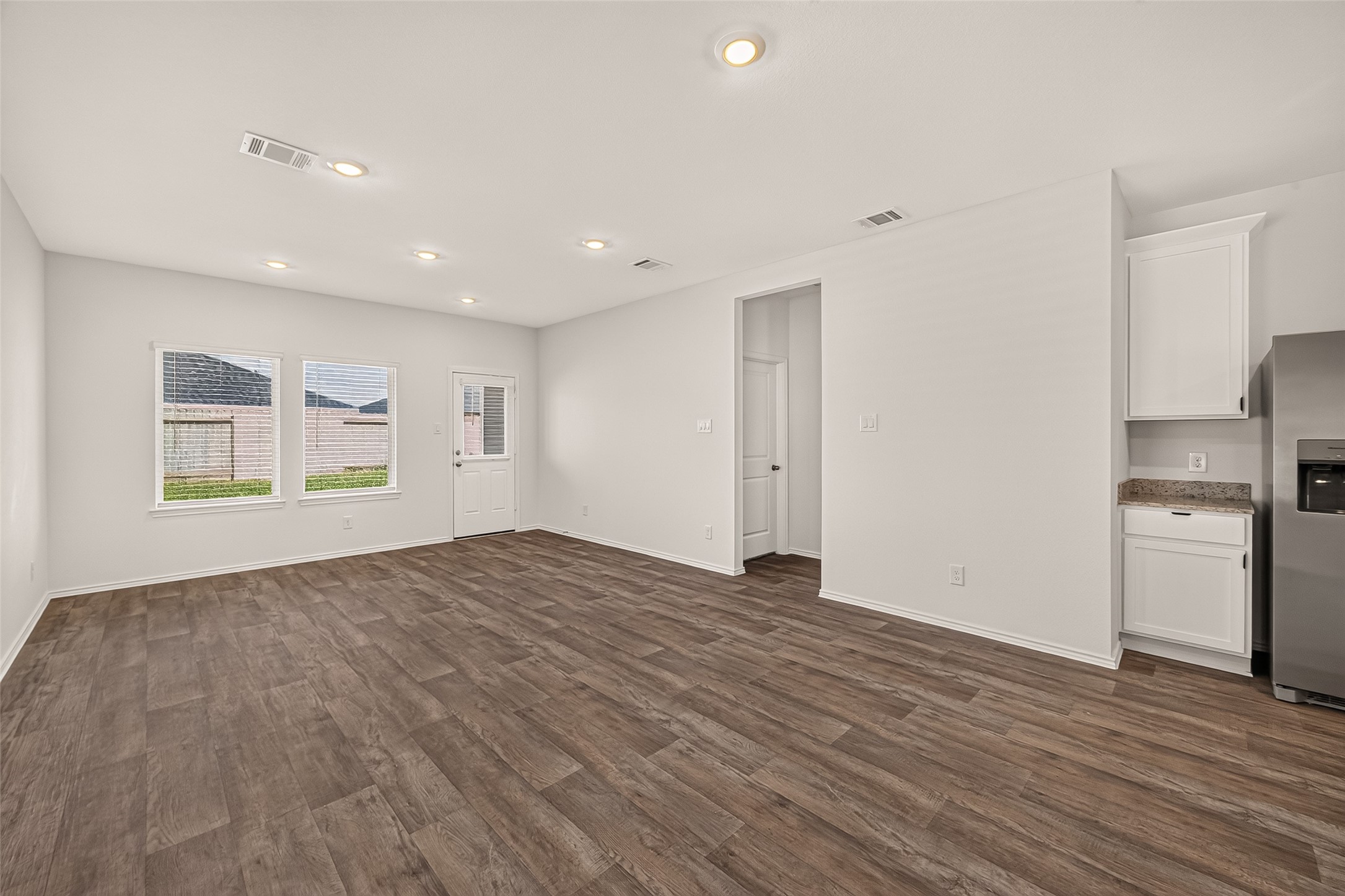 31218 Harp Ridge Drive Property Photo 3