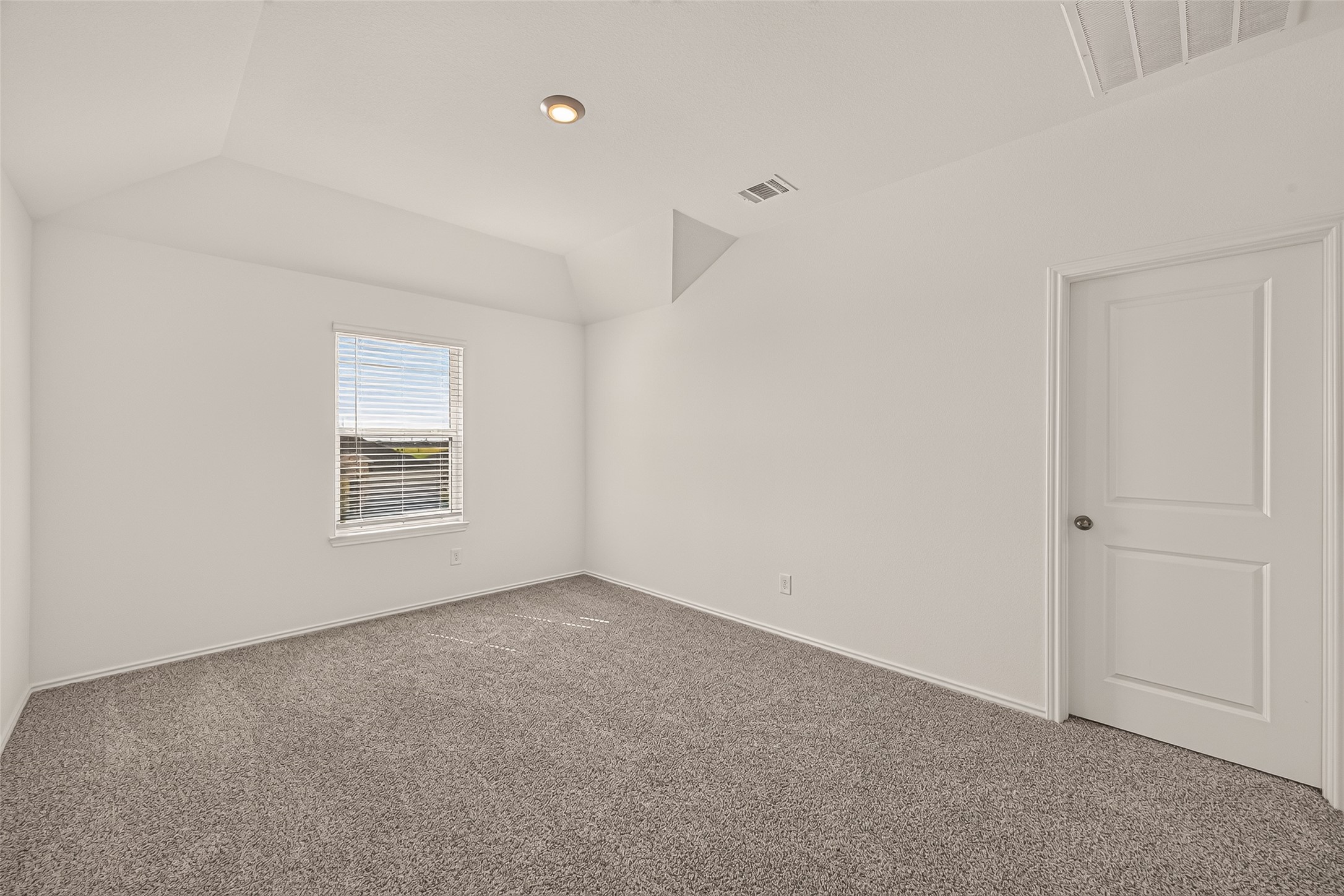 31218 Harp Ridge Drive Property Photo 16