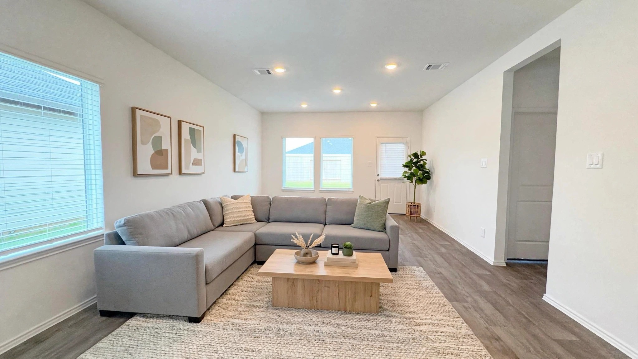 31218 Harp Ridge Drive Property Photo 4