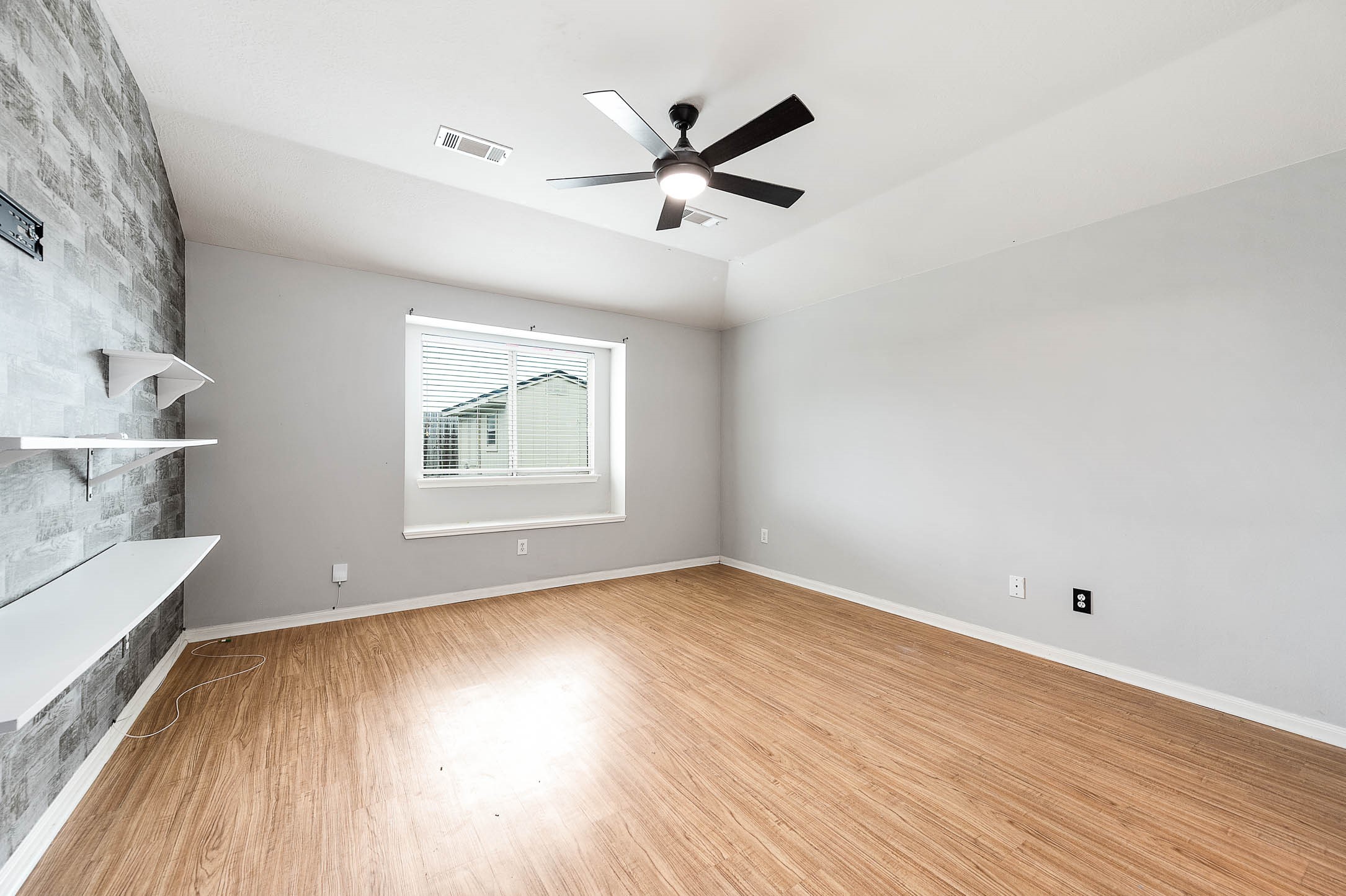 6526 Horsepen Bayou Drive Property Photo 16