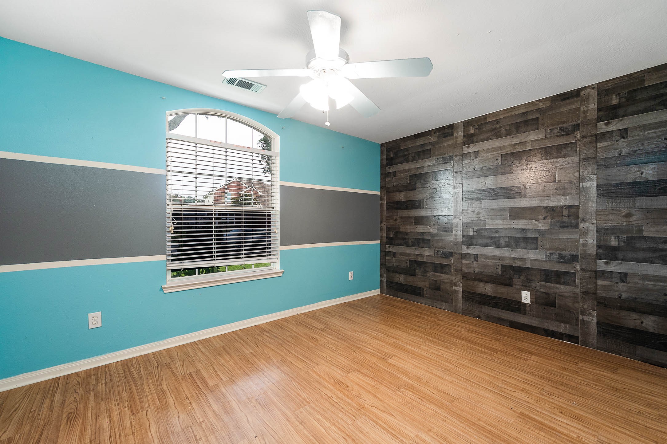 6526 Horsepen Bayou Drive Property Photo 22