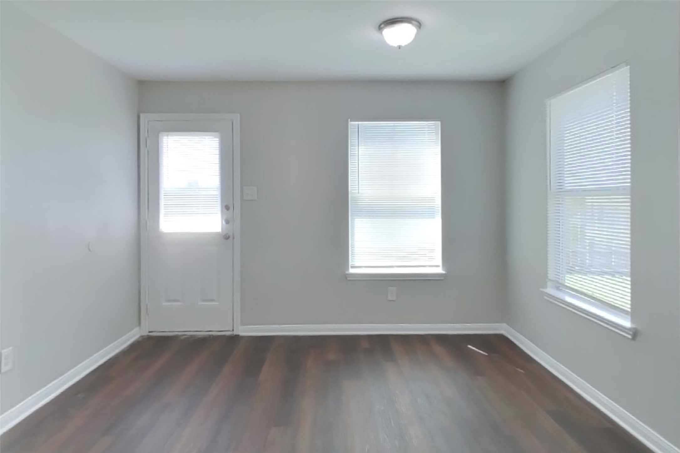 21402 Palma Grove Way Property Photo 4
