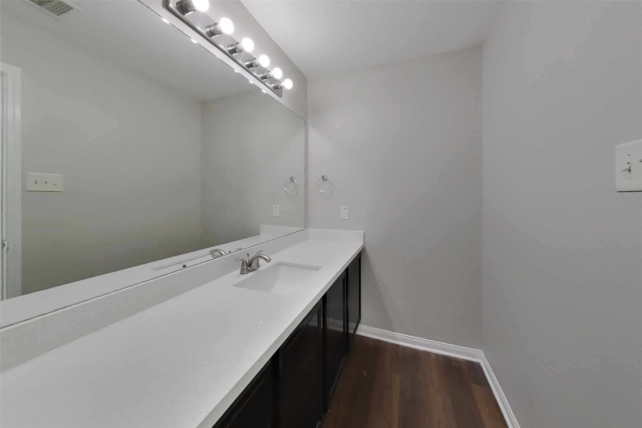 21402 Palma Grove Way Property Photo 8