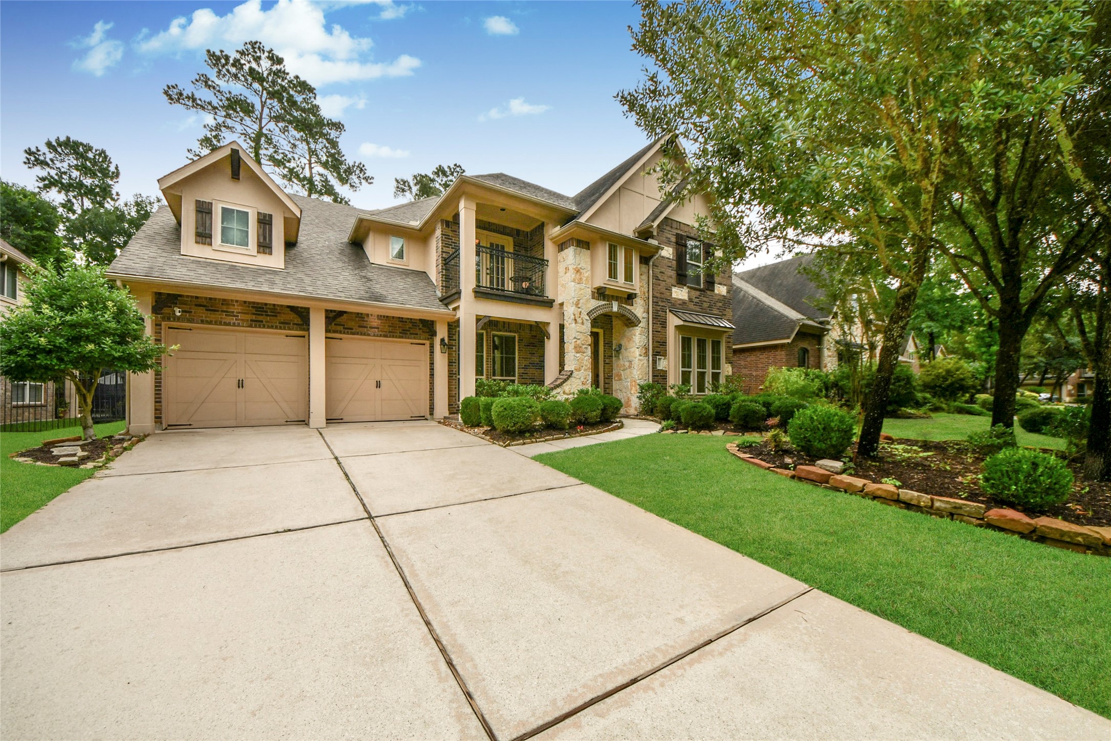 18 Blue Wildflower Place Property Photo 6