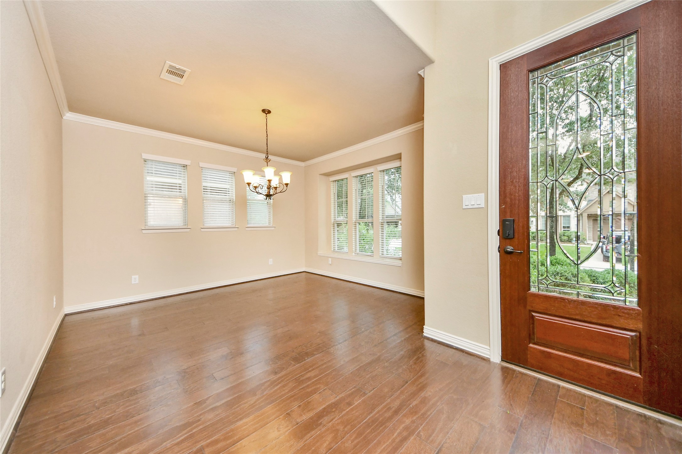 18 Blue Wildflower Place Property Photo 9