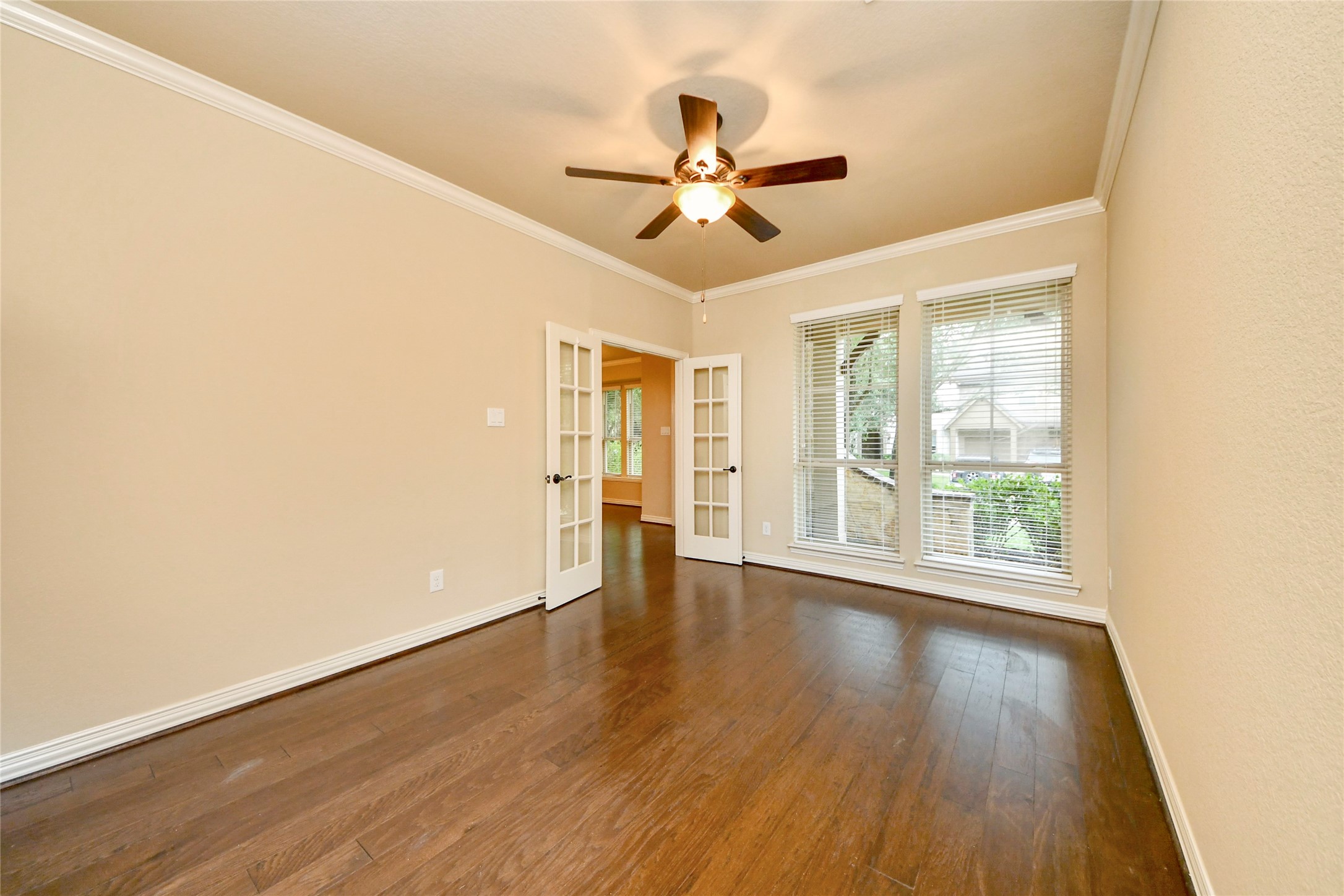18 Blue Wildflower Place Property Photo 10