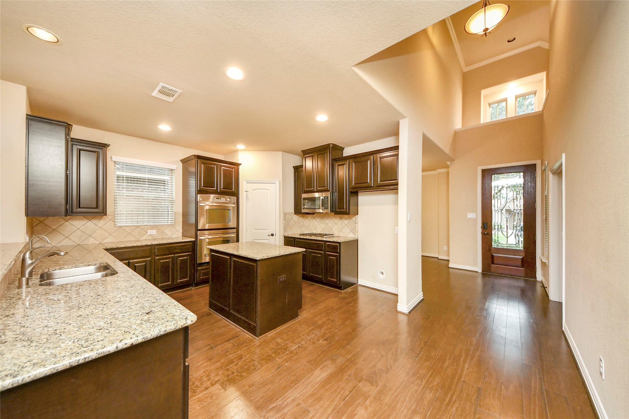 18 Blue Wildflower Place Property Photo 16