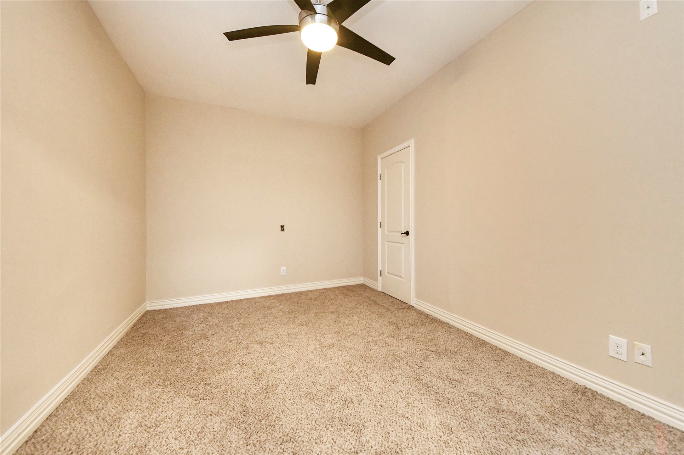 18 Blue Wildflower Place Property Photo 33