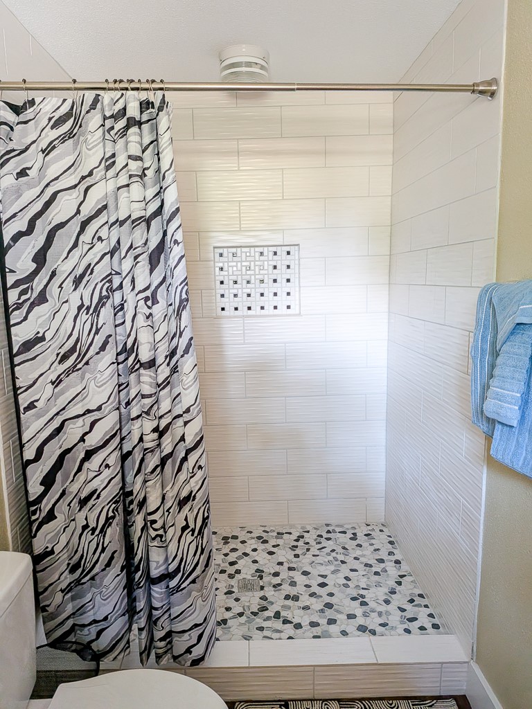 1139 County Rd 403 Property Photo 17