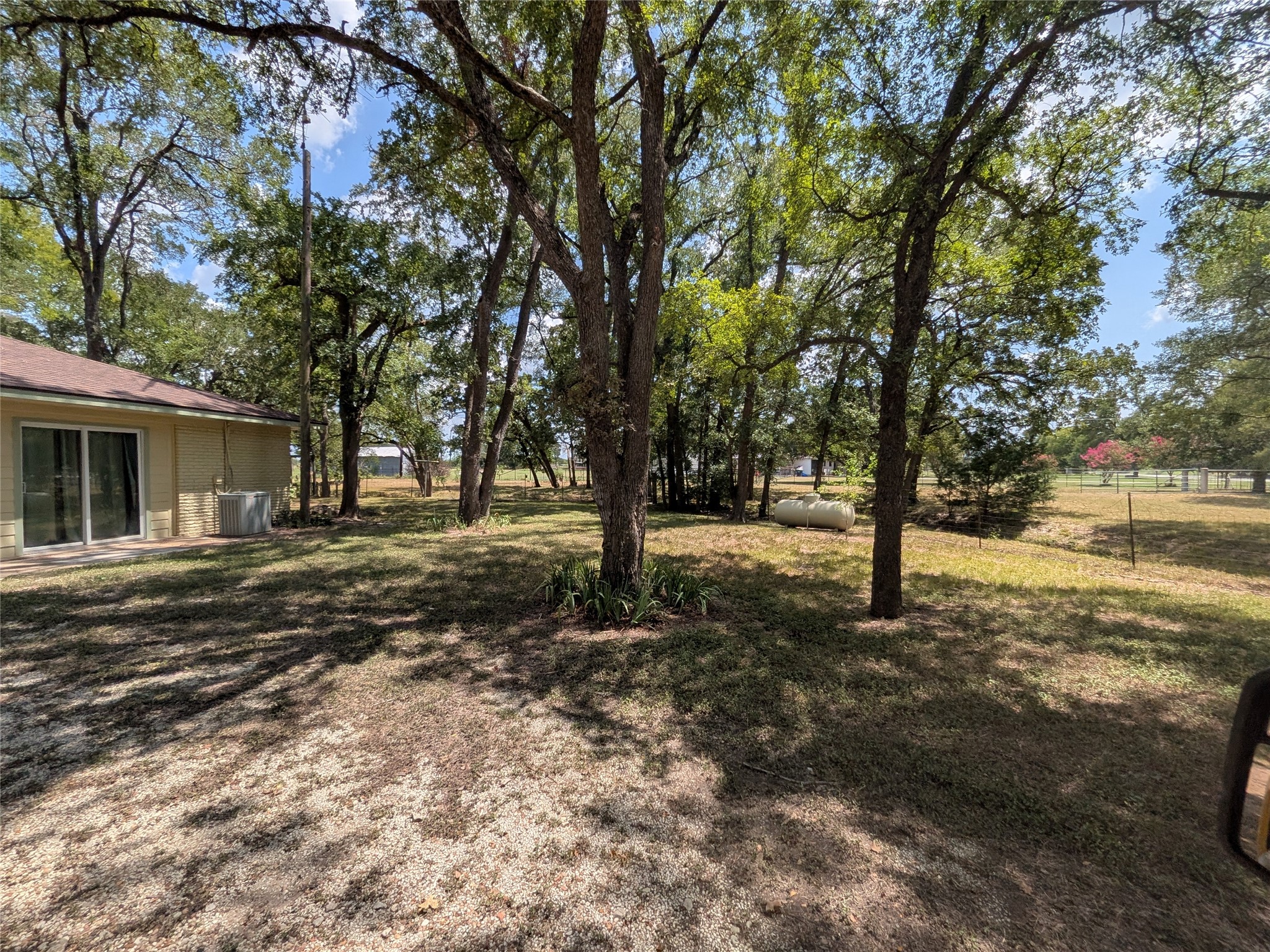 1139 County Rd 403 Property Photo 38